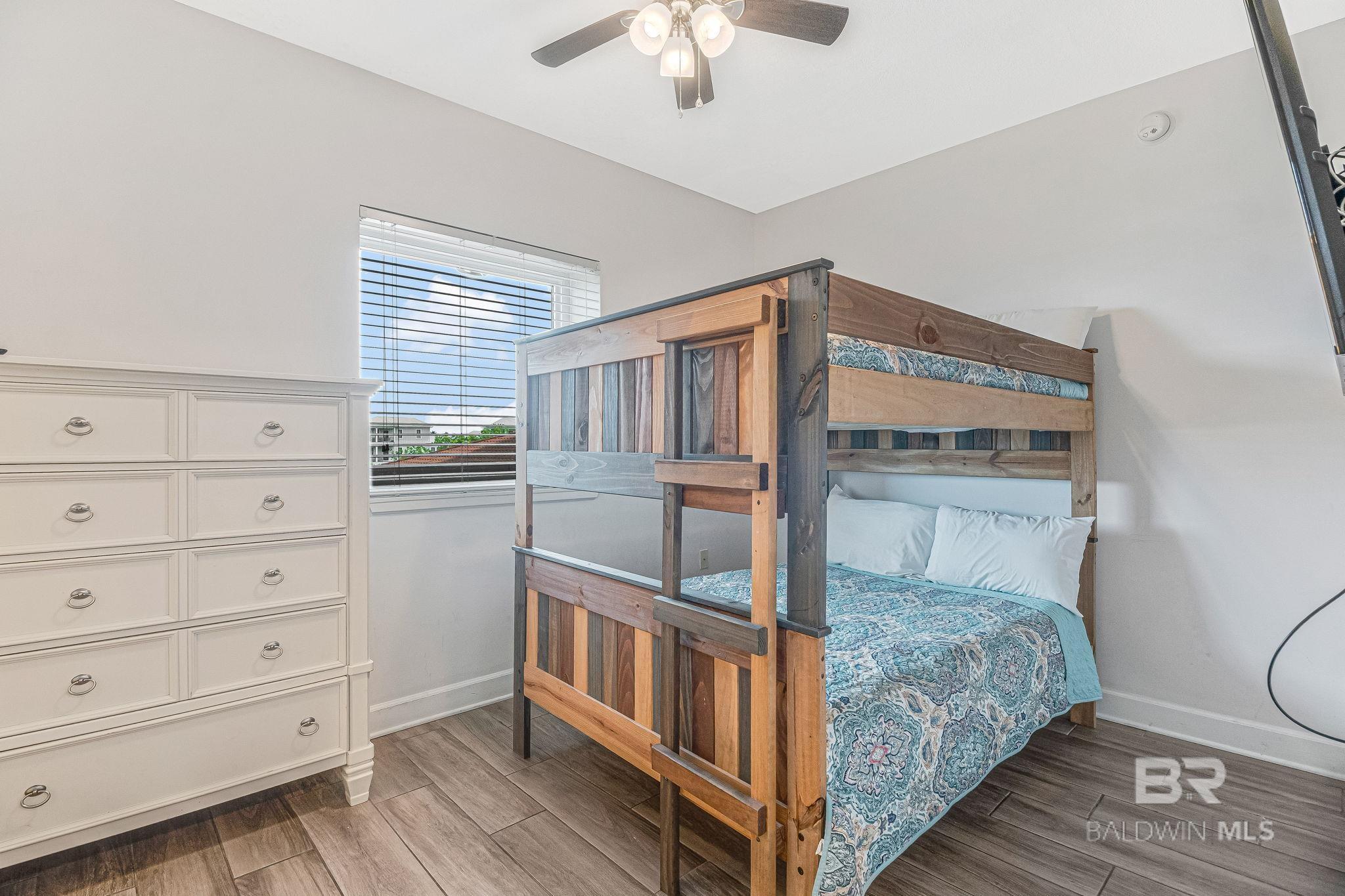 1524 WEST BEACH Boulevard 202