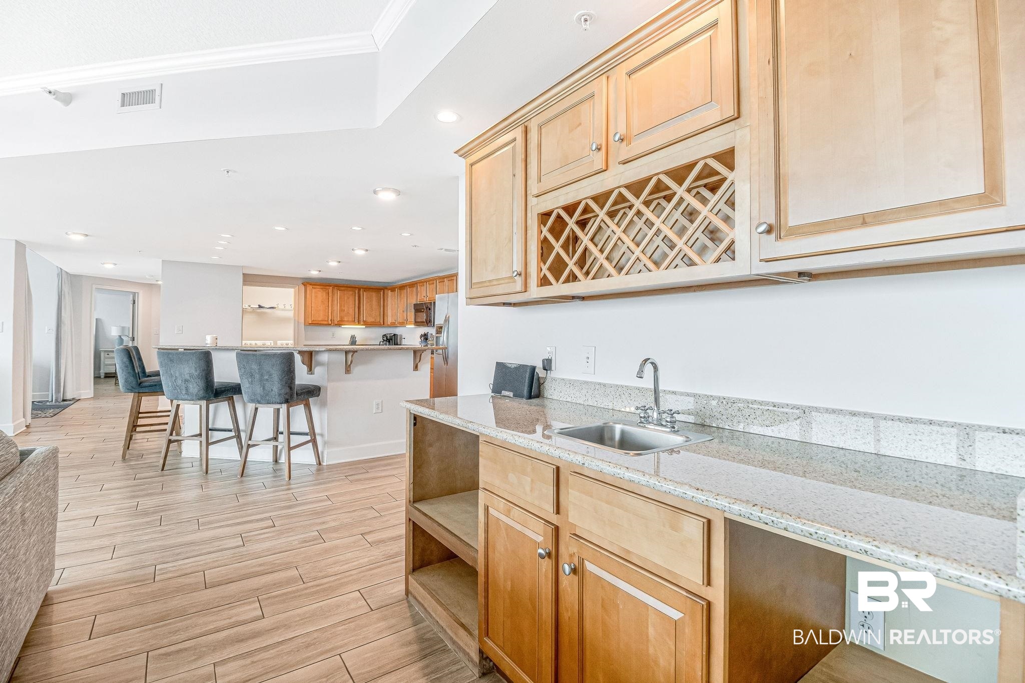 1524 WEST BEACH Boulevard 202