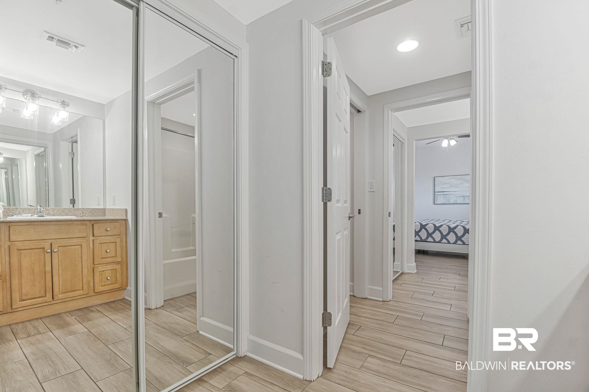 1524 WEST BEACH Boulevard 202