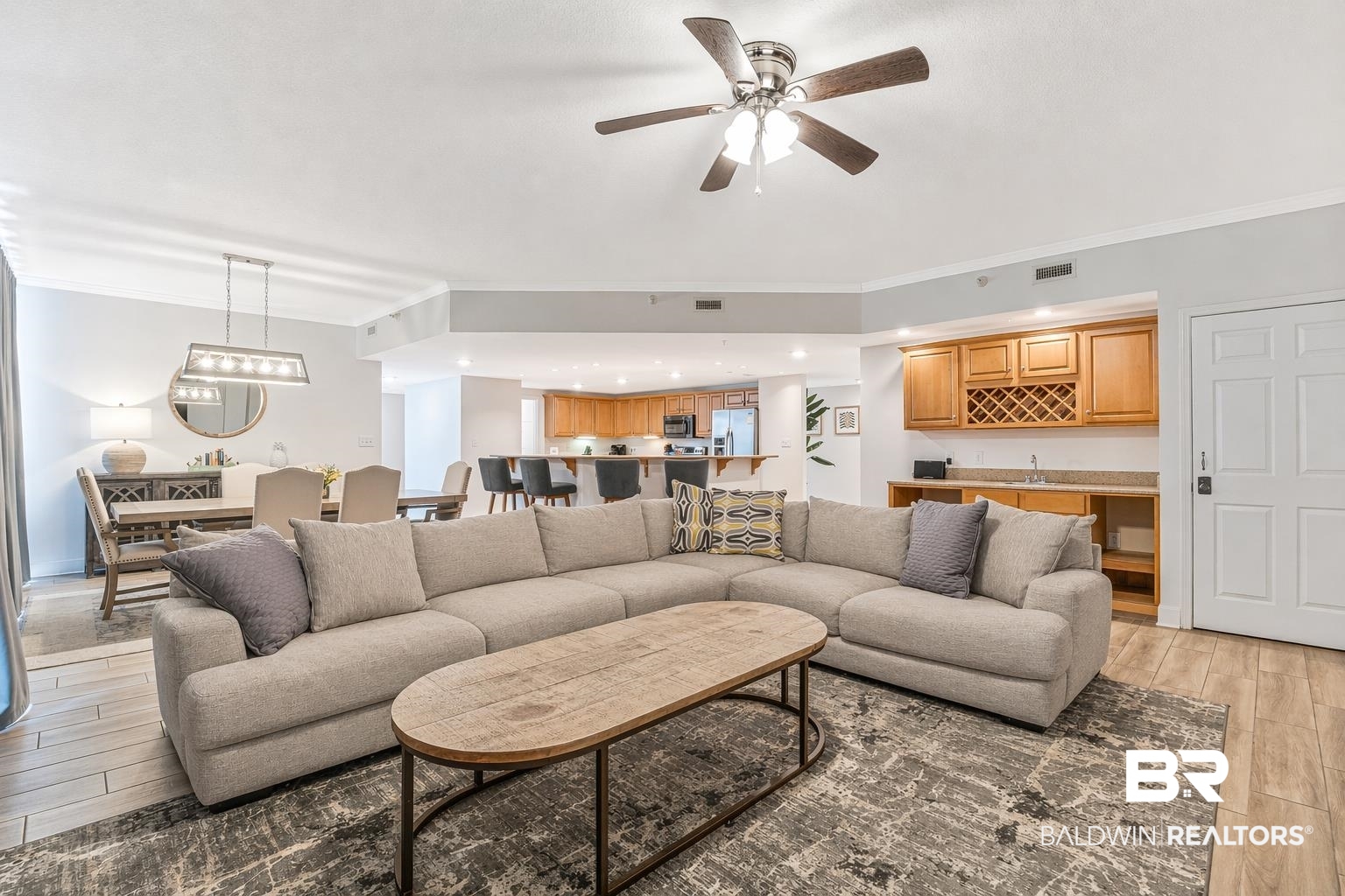 1524 WEST BEACH Boulevard 202