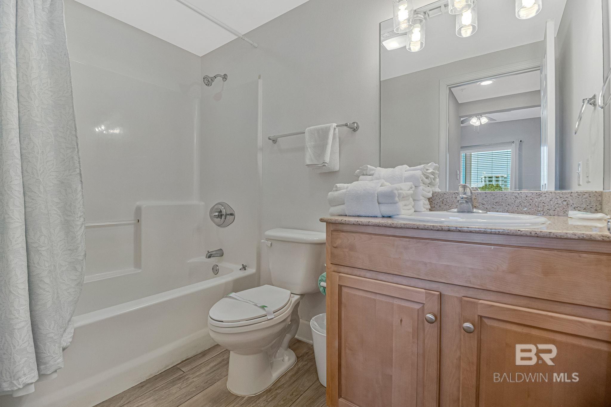 1524 WEST BEACH Boulevard 202