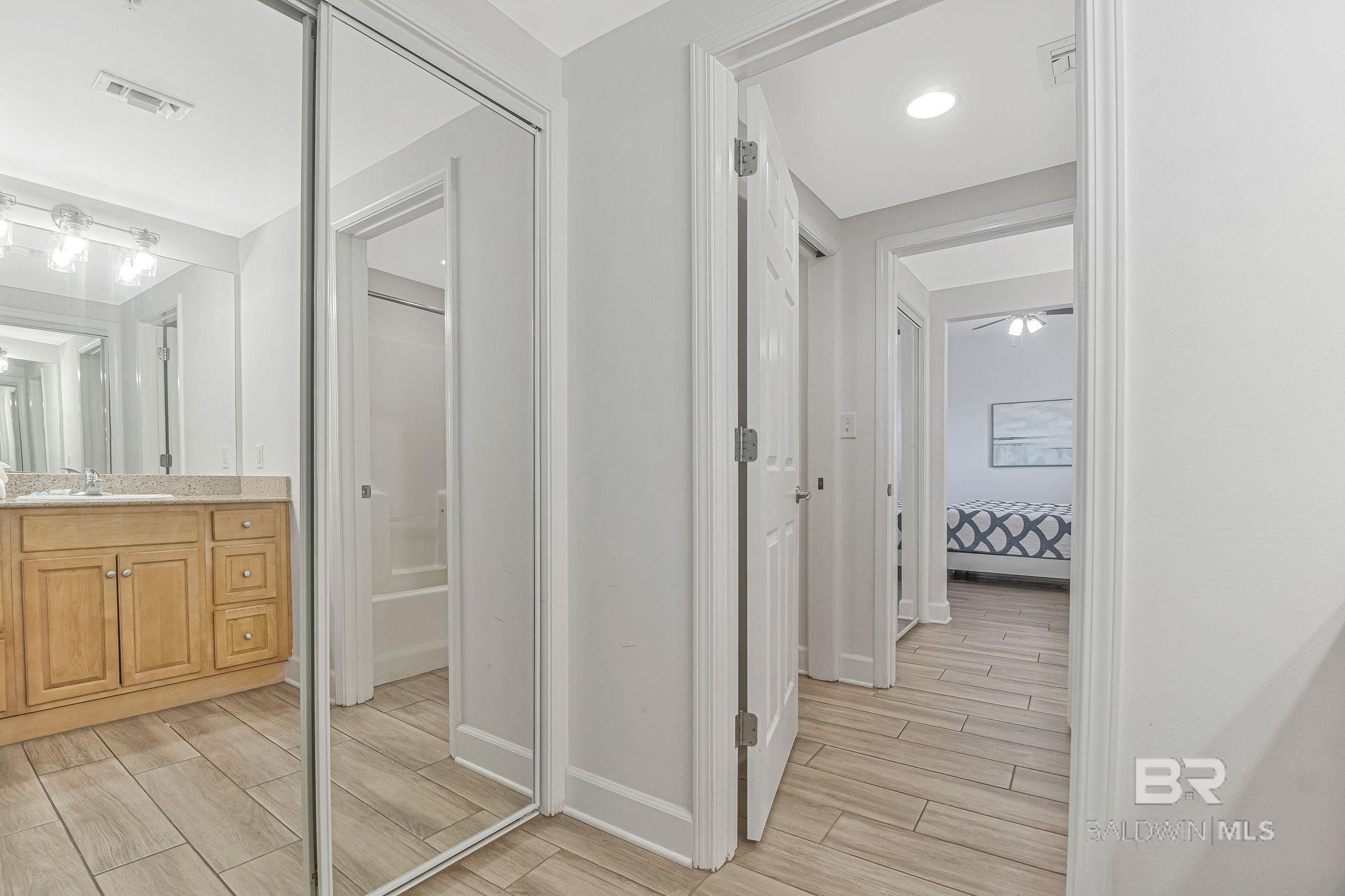 1524 WEST BEACH Boulevard 202