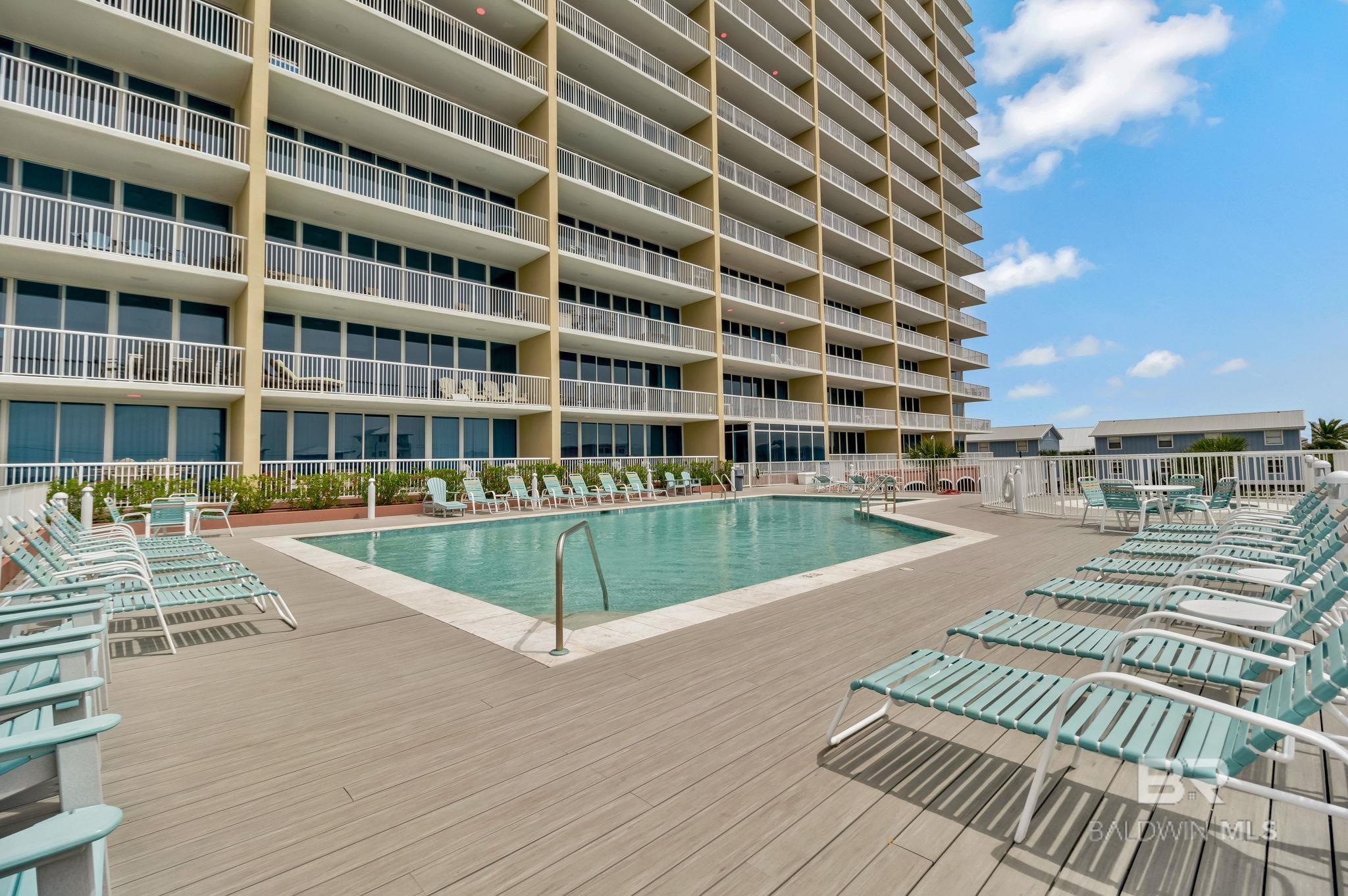 1524 WEST BEACH Boulevard 202