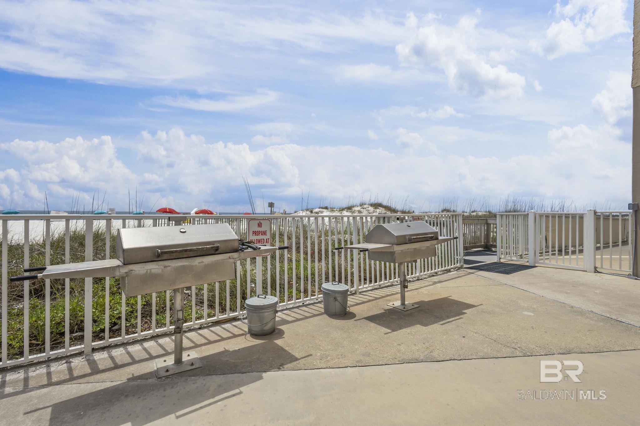 511 E Beach Boulevard 405
