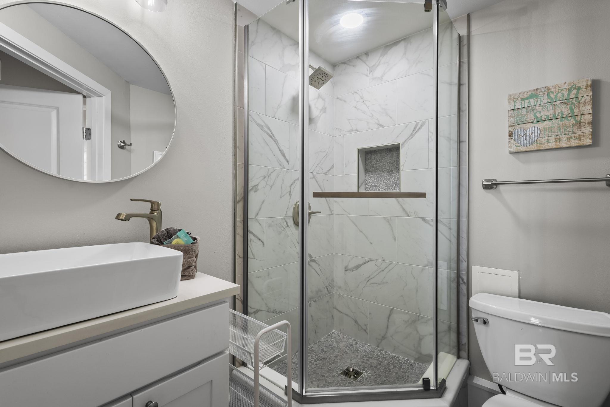 511 E Beach Boulevard 405