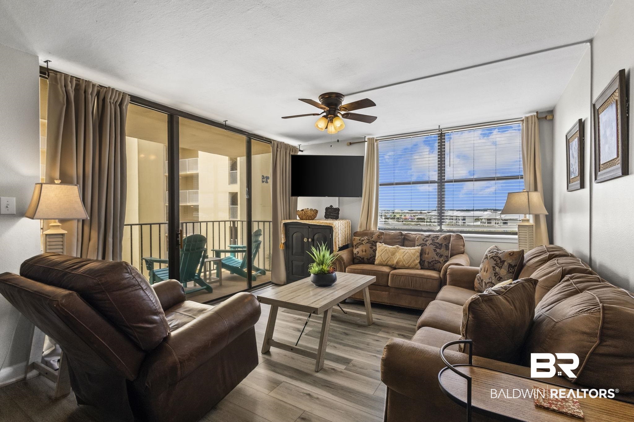 511 E Beach Boulevard 405