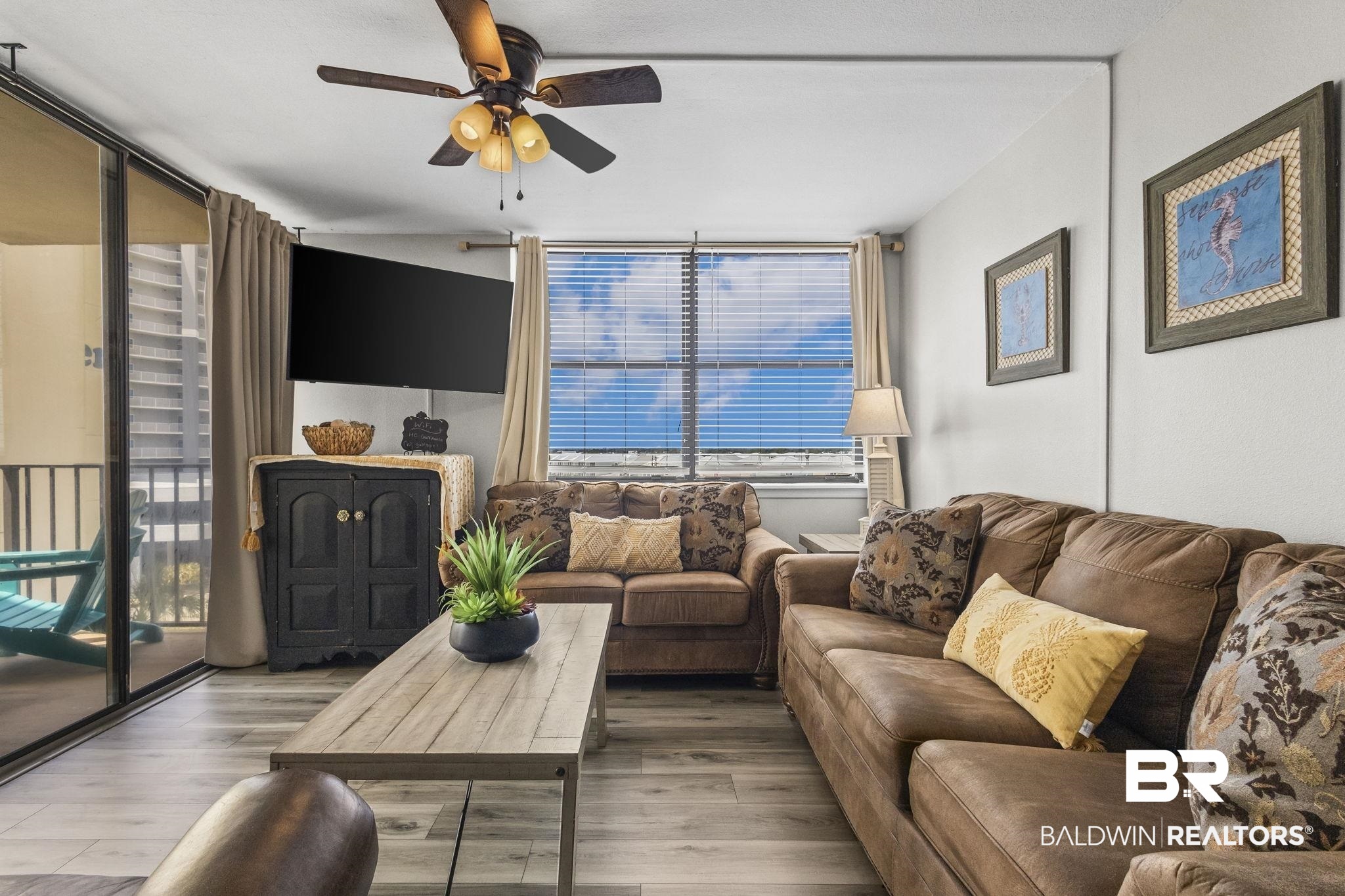 511 E Beach Boulevard 405