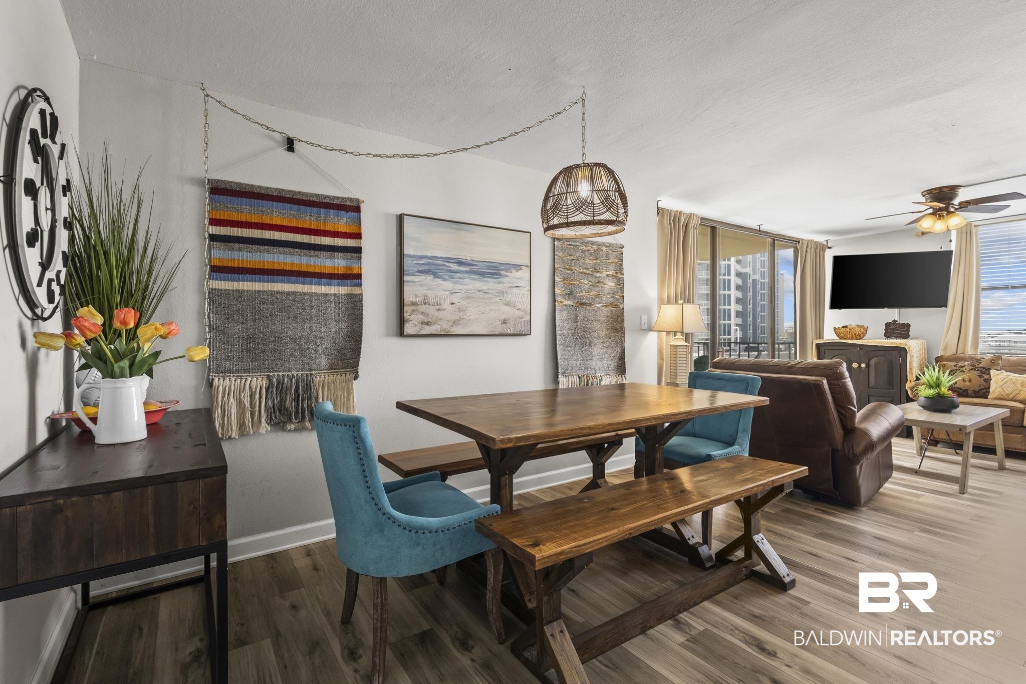 511 E Beach Boulevard 405