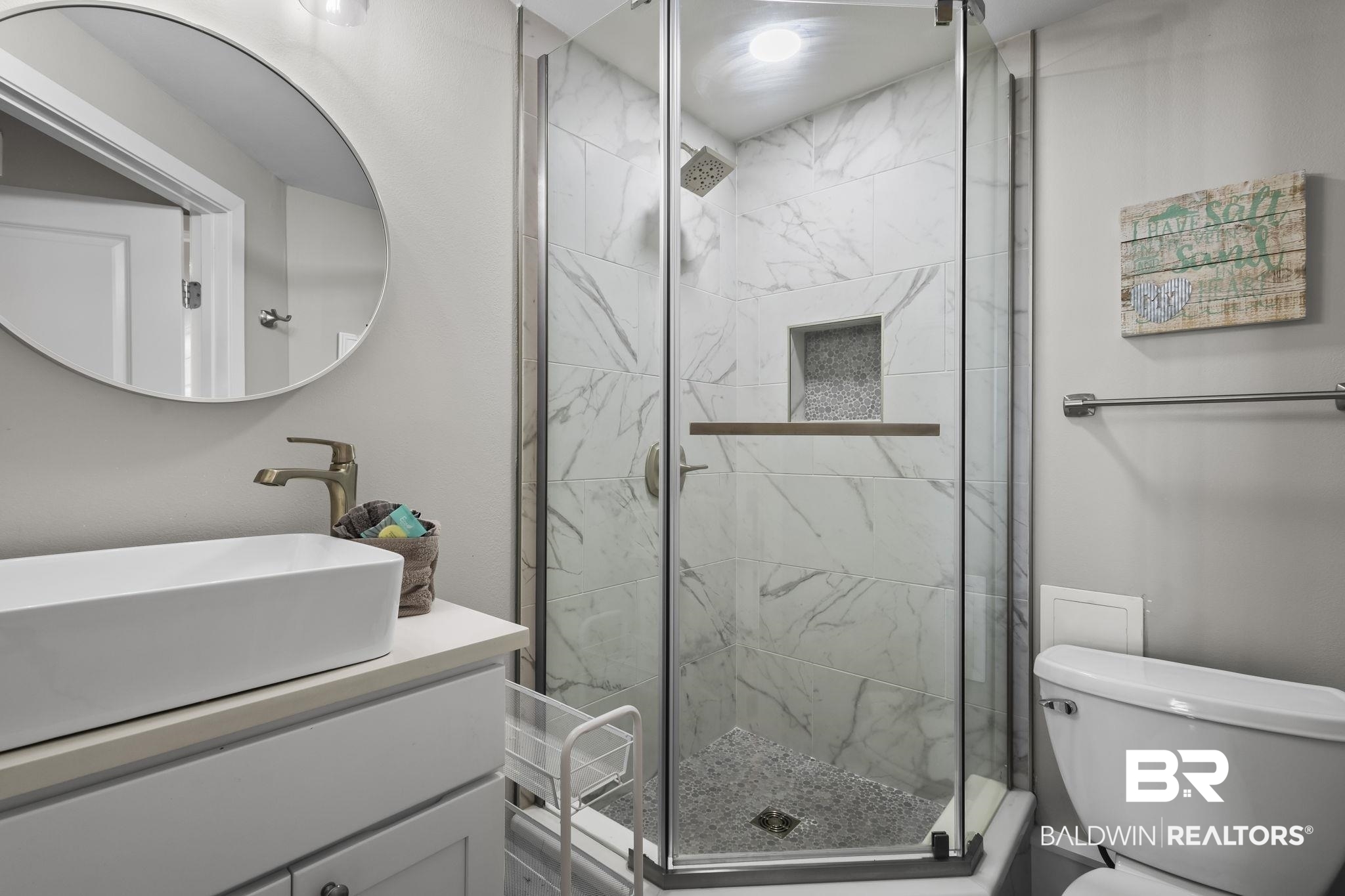 511 E Beach Boulevard 405