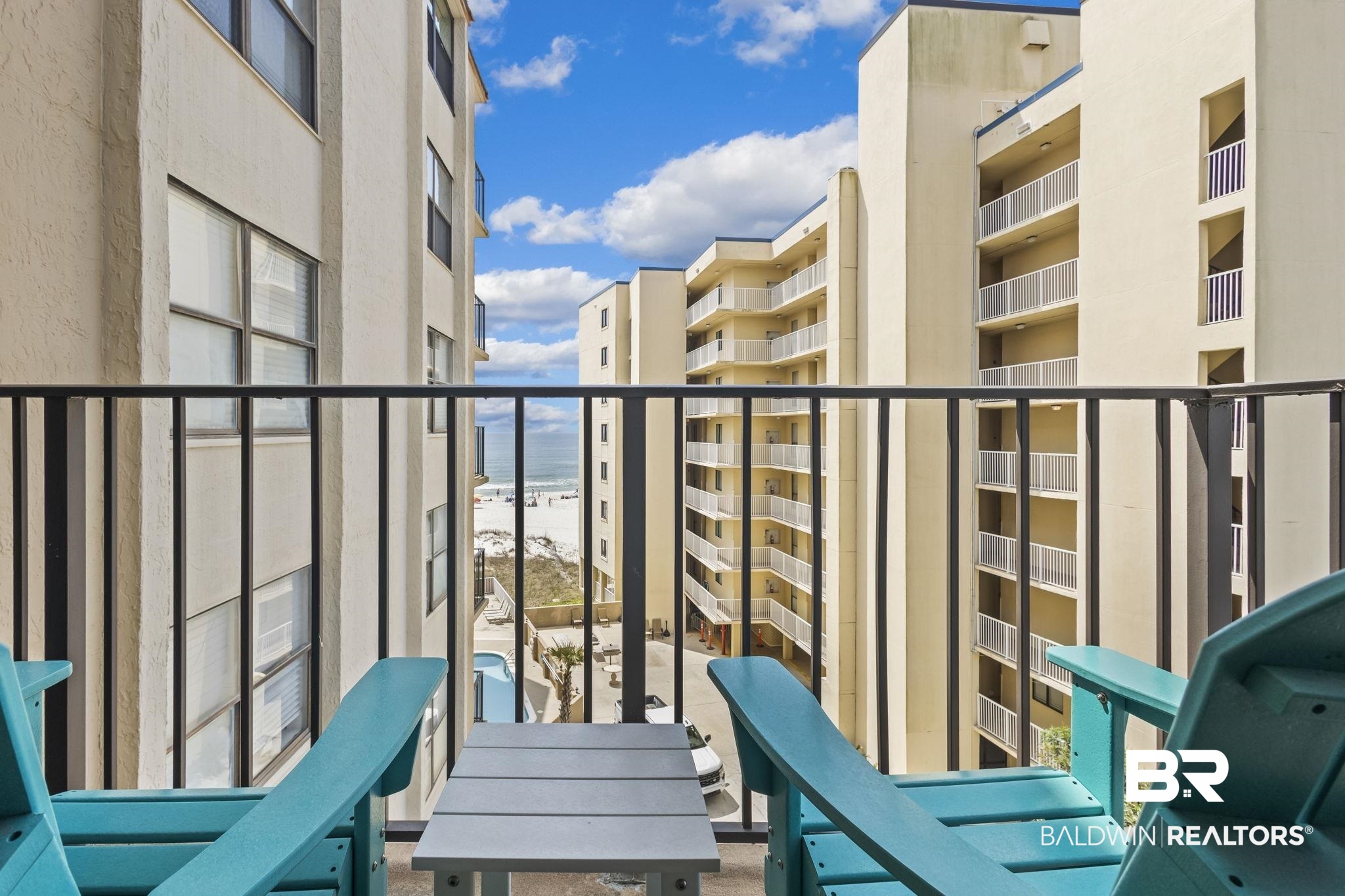 511 E Beach Boulevard 405