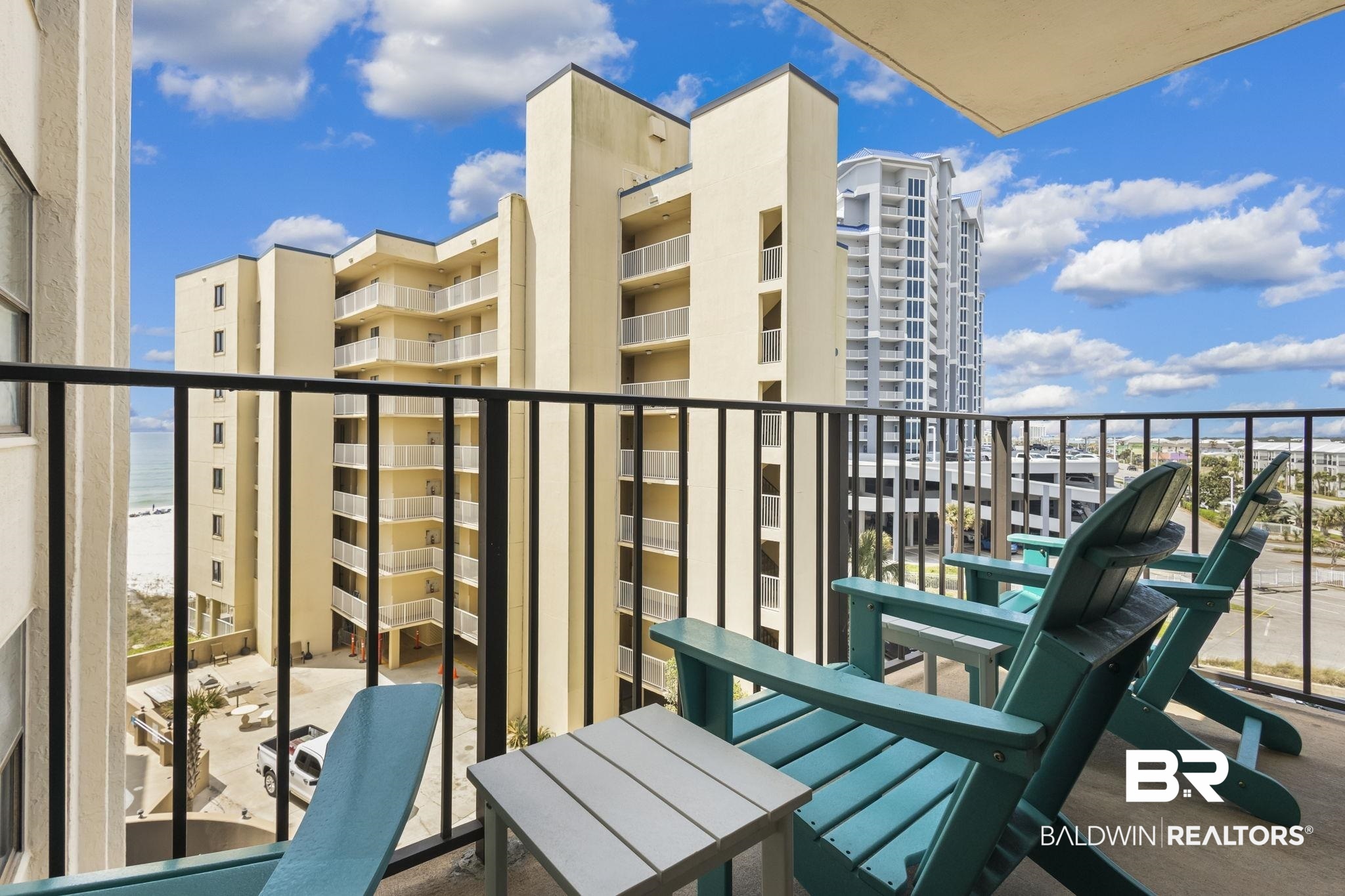 511 E Beach Boulevard 405