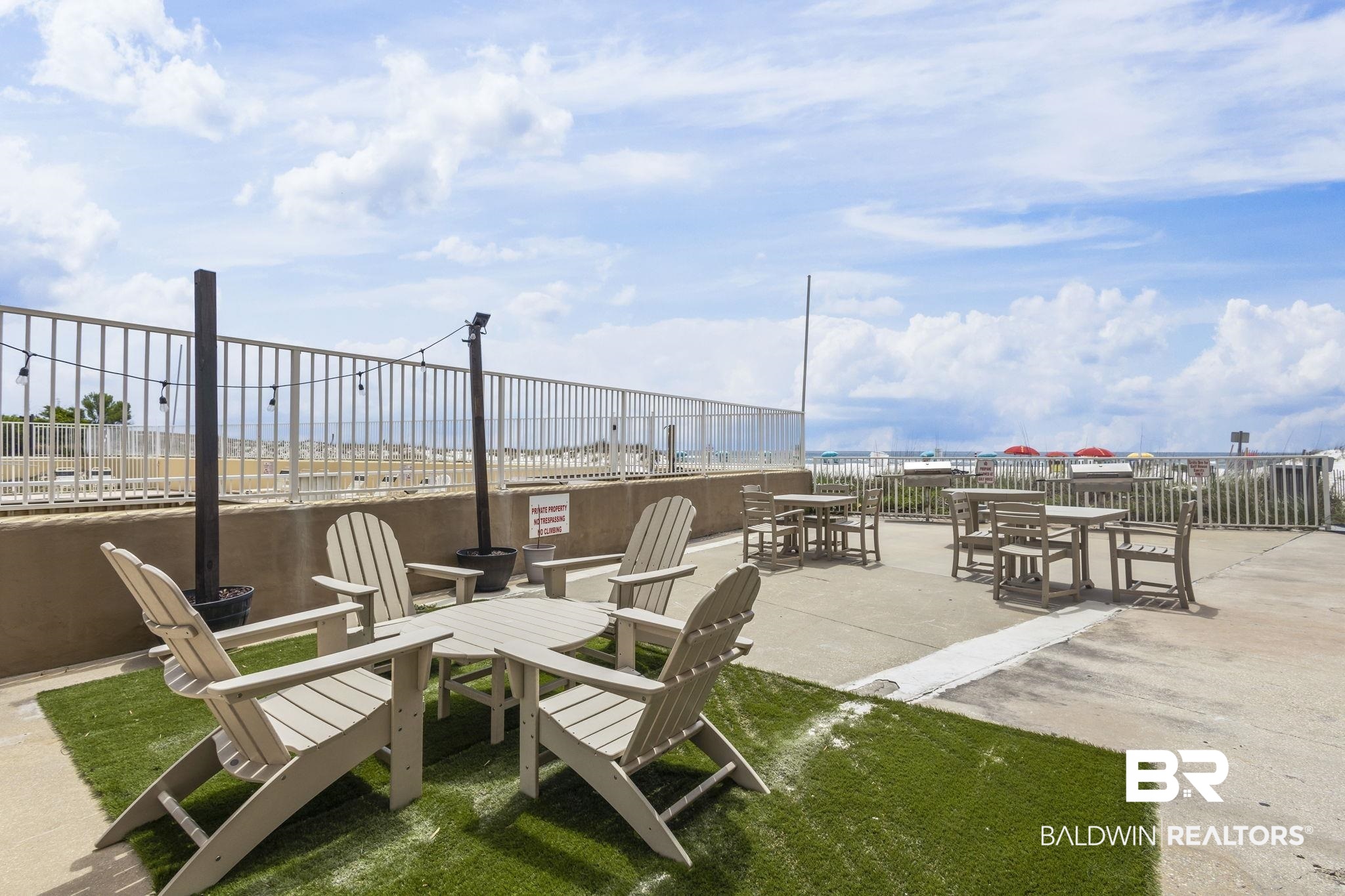 511 E Beach Boulevard 405