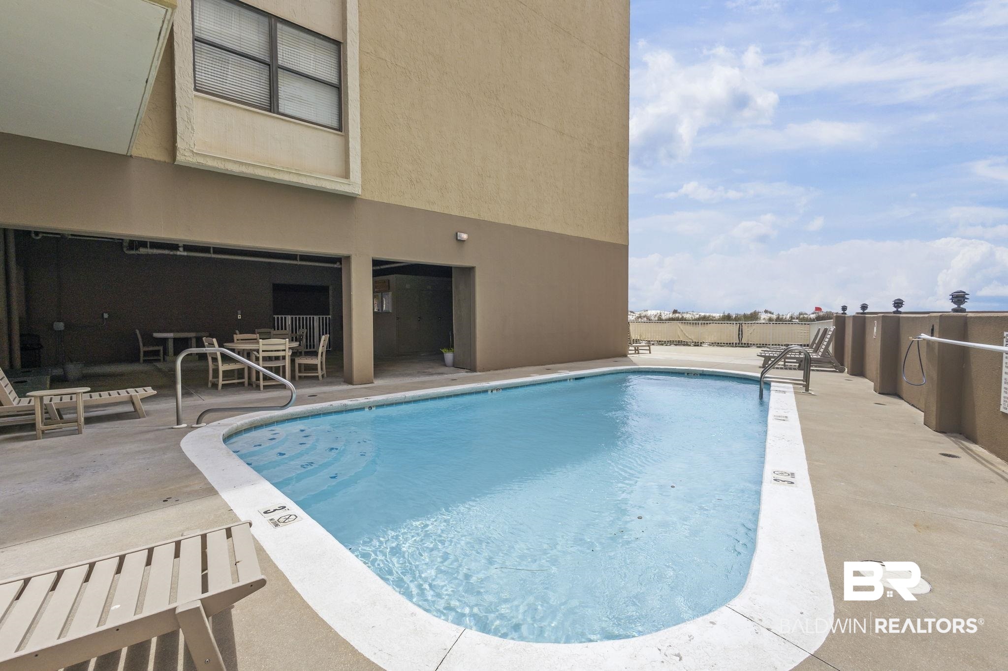 511 E Beach Boulevard 405