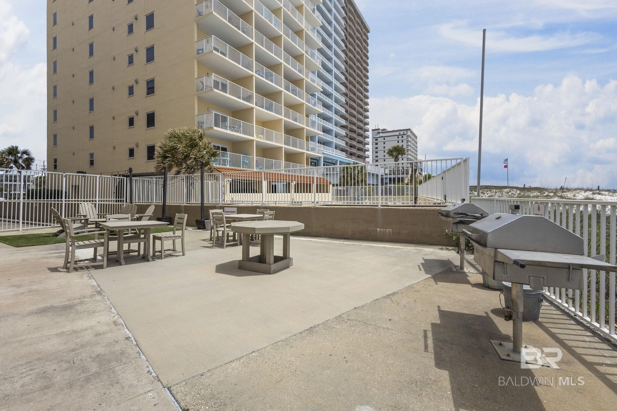 511 E Beach Boulevard 405