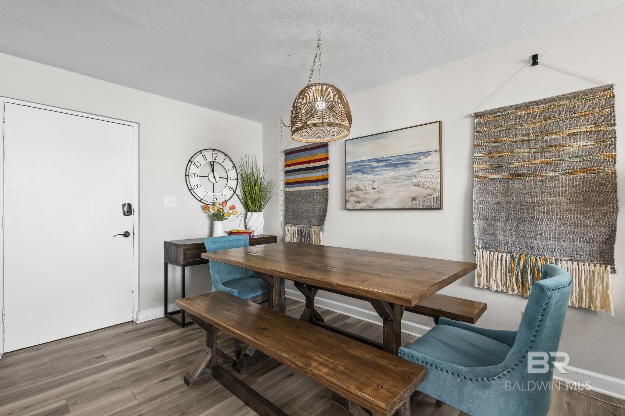 511 E Beach Boulevard 405