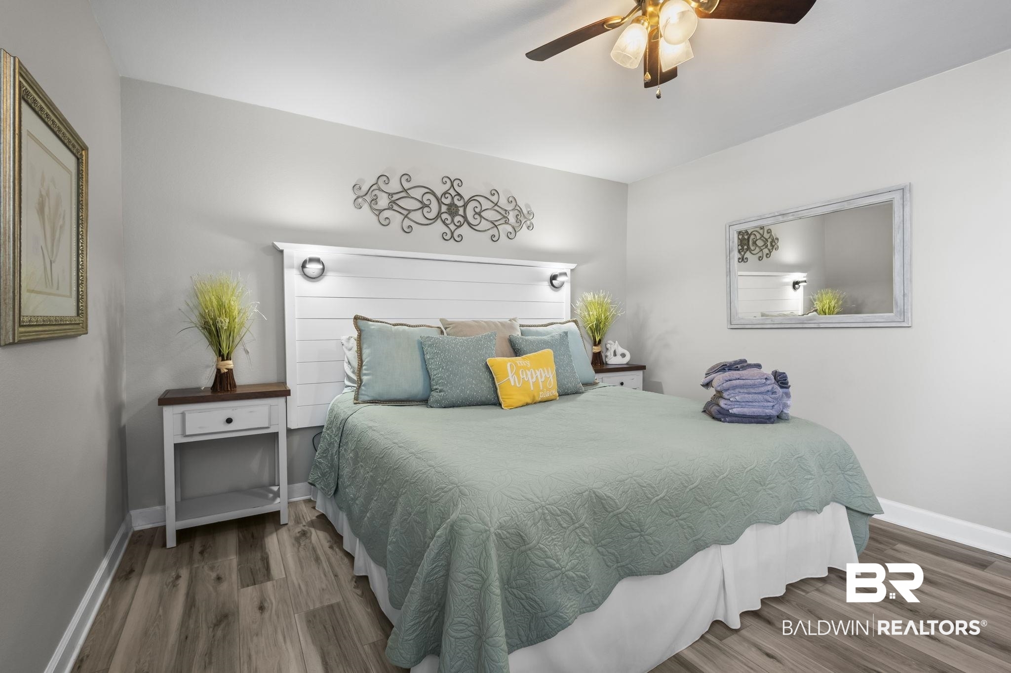 511 E Beach Boulevard 405