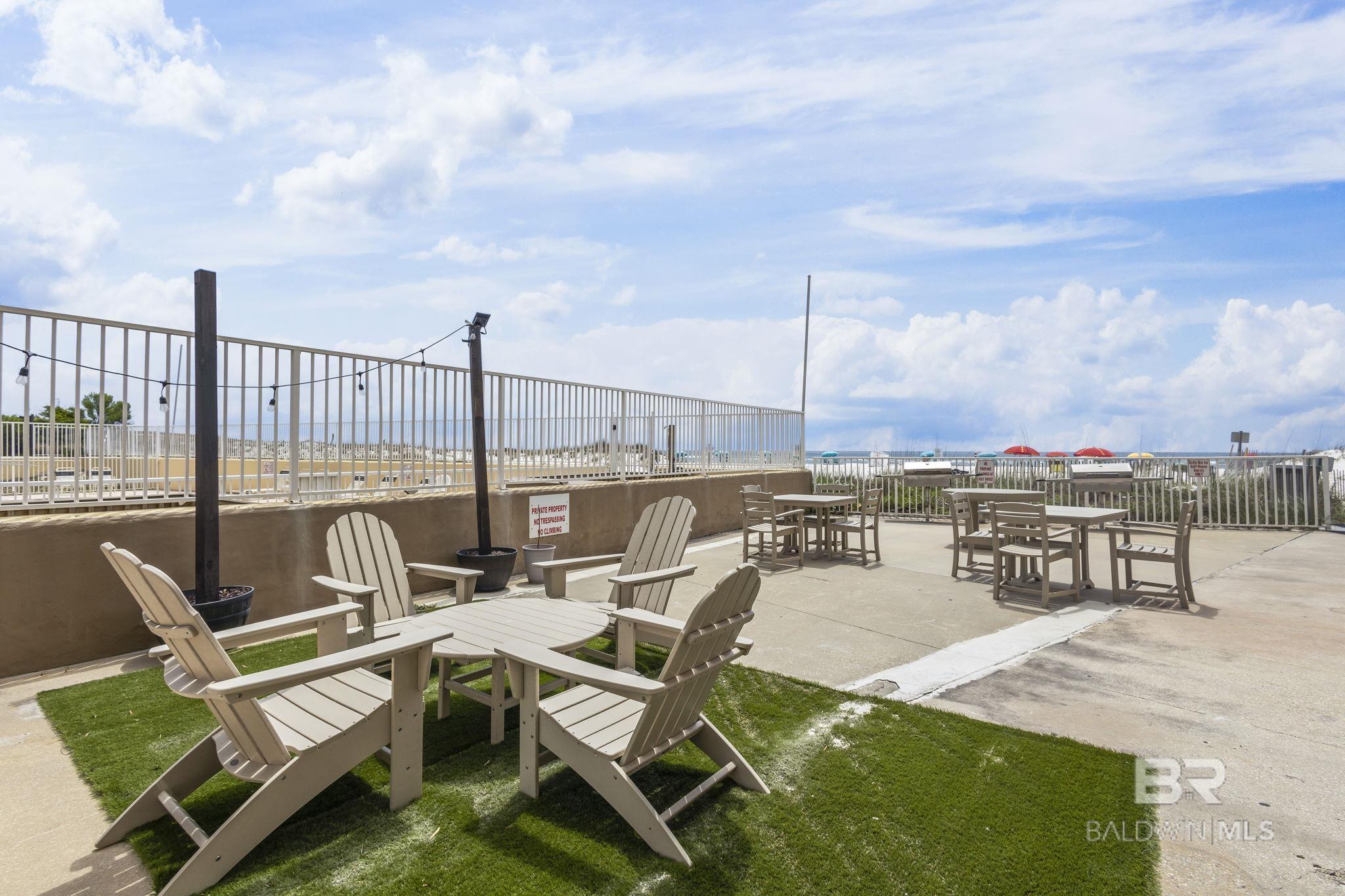 511 E Beach Boulevard 405