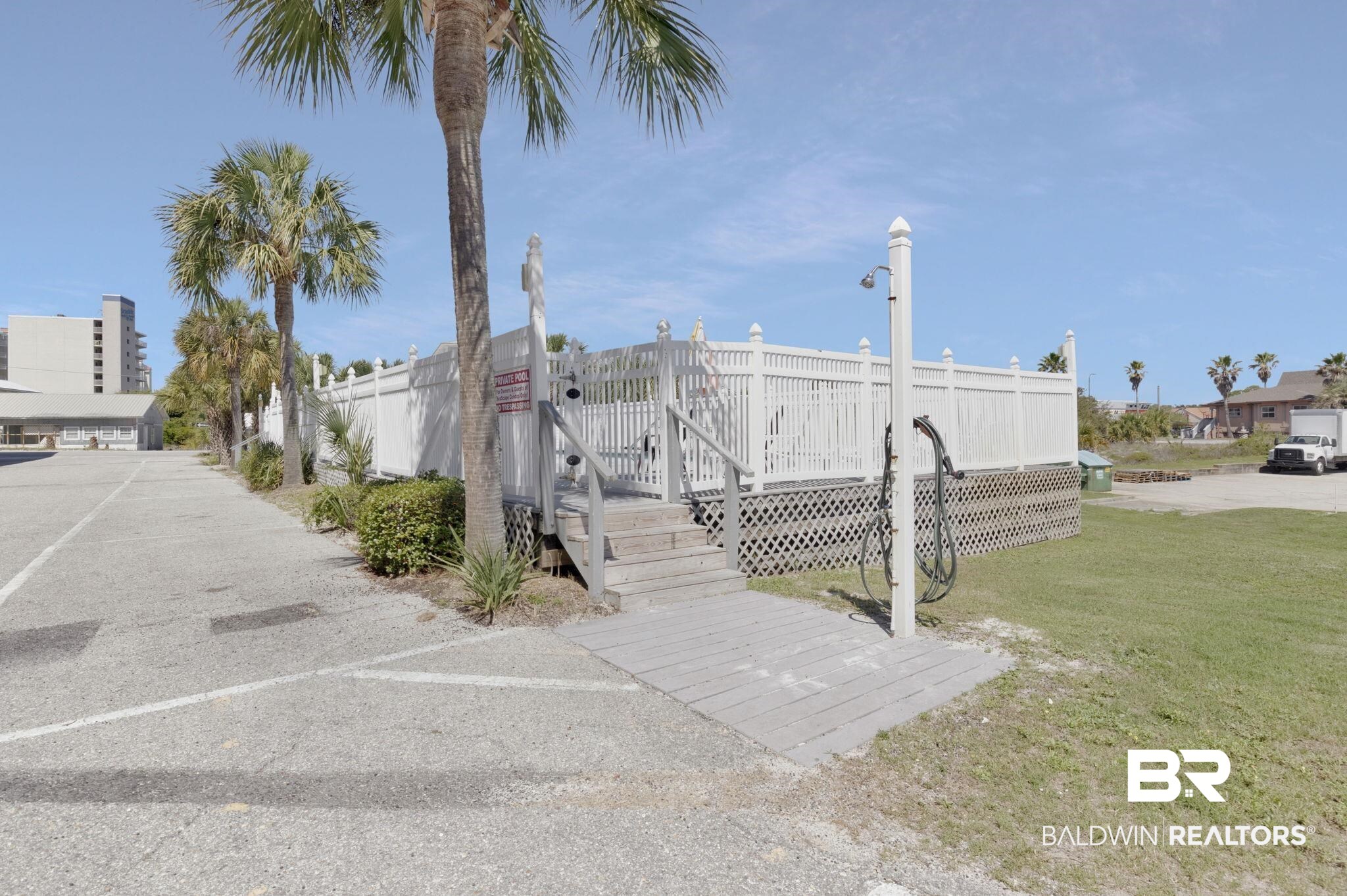 24649 Cross Lane 210