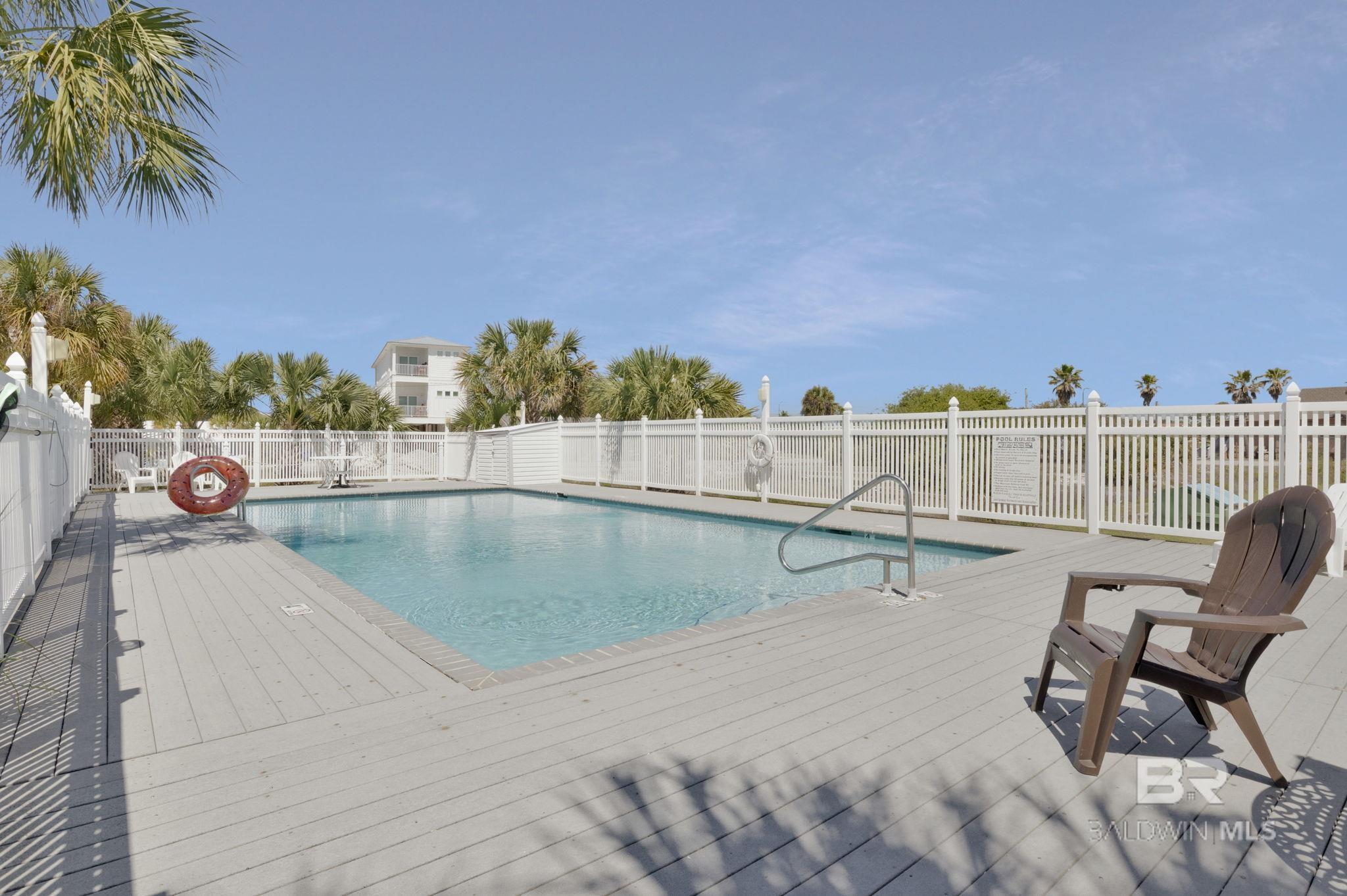 24649 Cross Lane 210