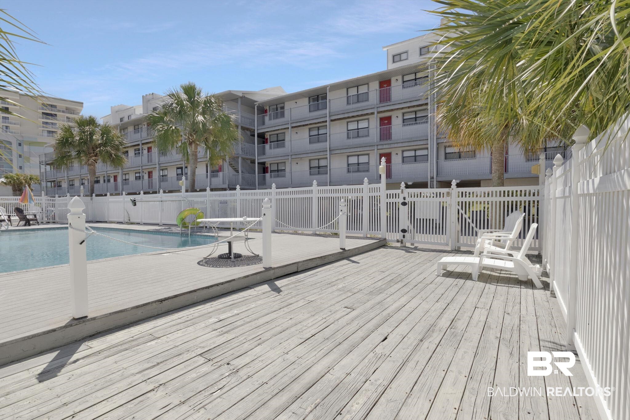 24649 Cross Lane 210