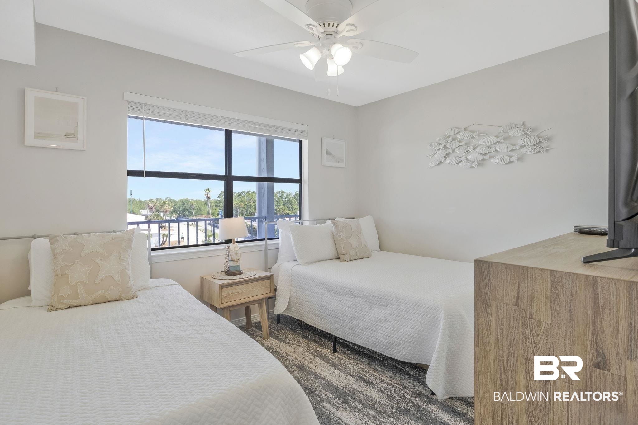 24649 Cross Lane 210