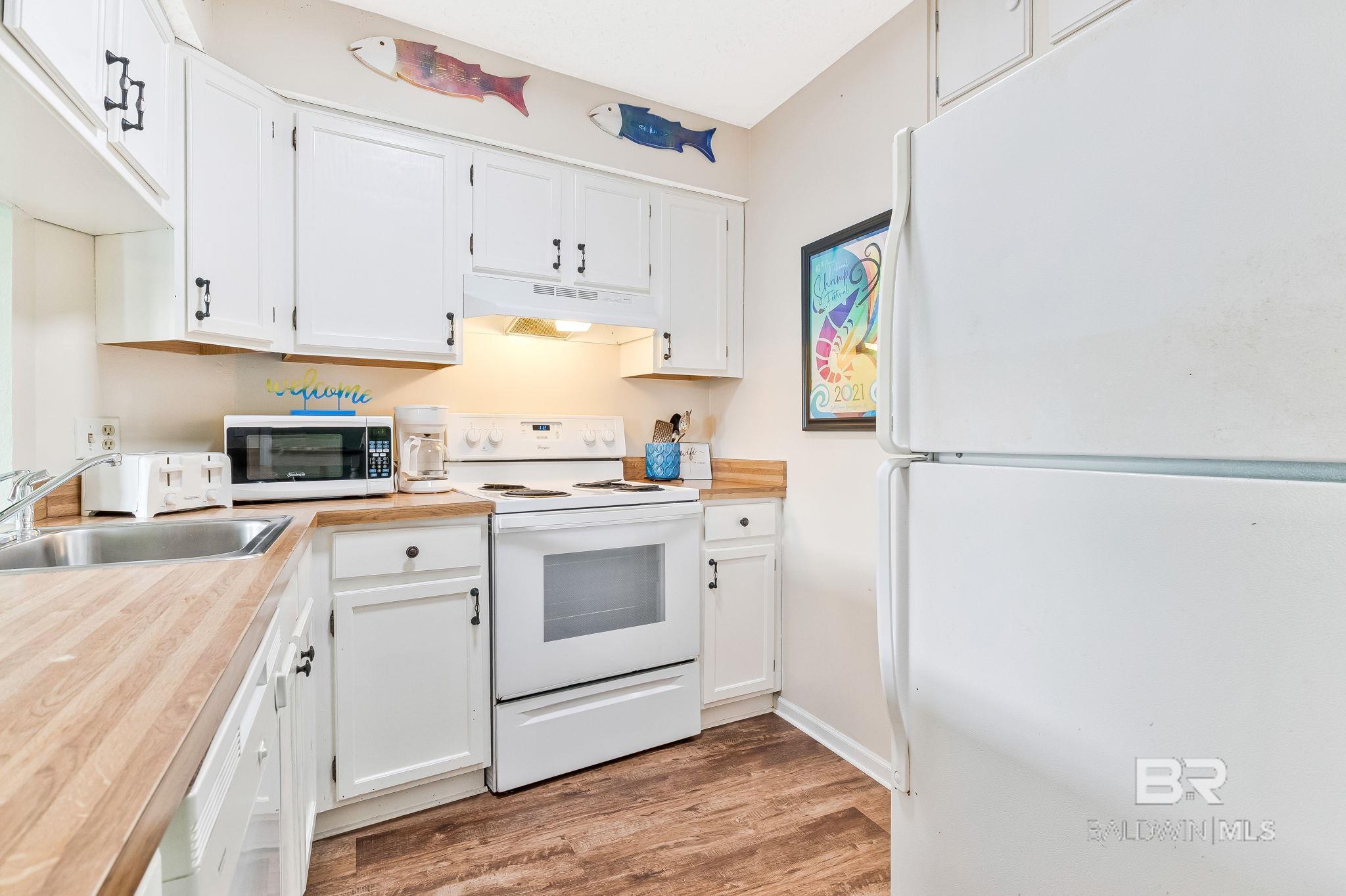 952 WEST BEACH Boulevard 214