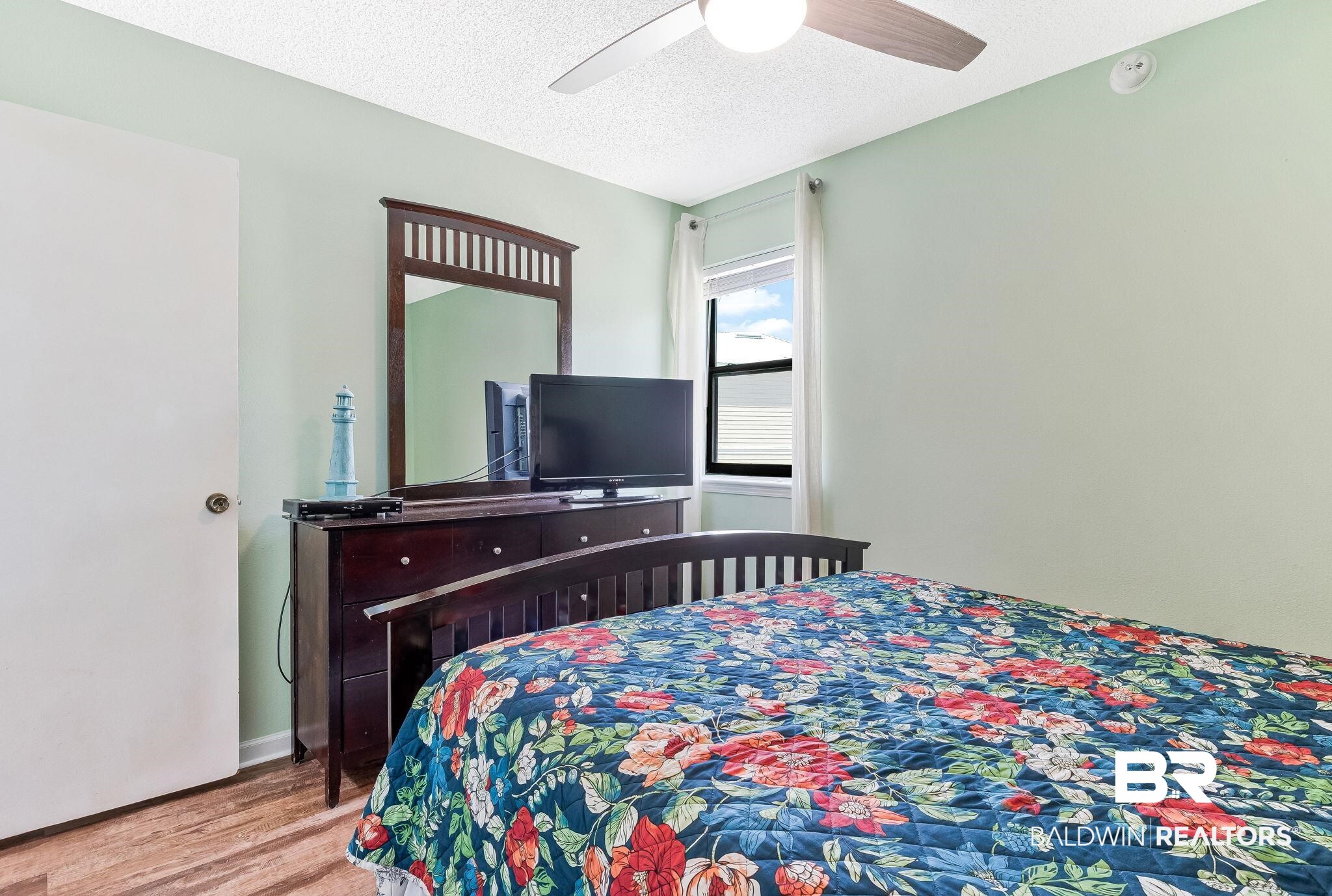 952 WEST BEACH Boulevard 214