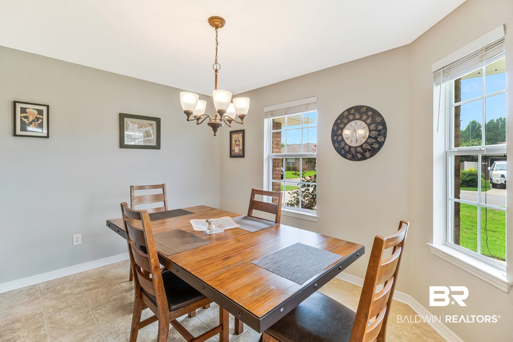 670 Mozingo Lane