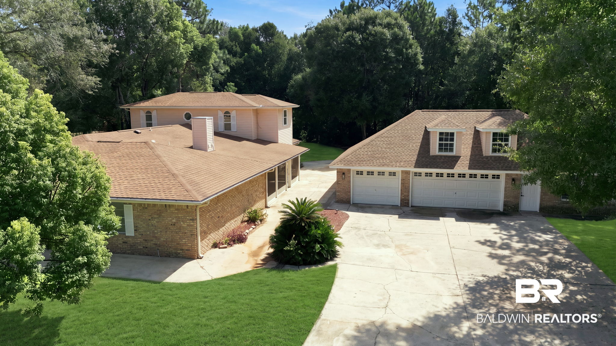 9092 Woodland Drive