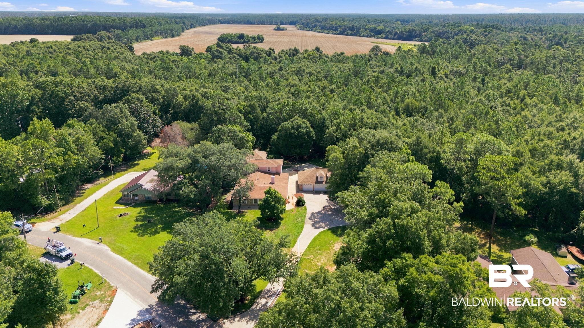 9092 Woodland Drive
