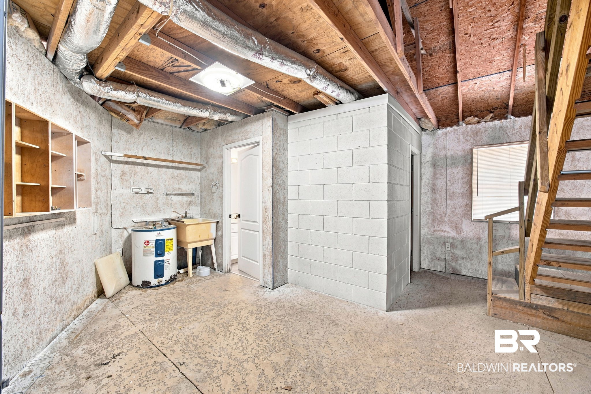 9092 Woodland Drive