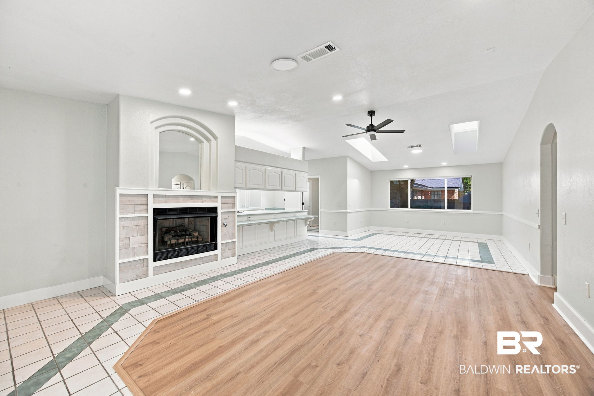 9092 Woodland Drive