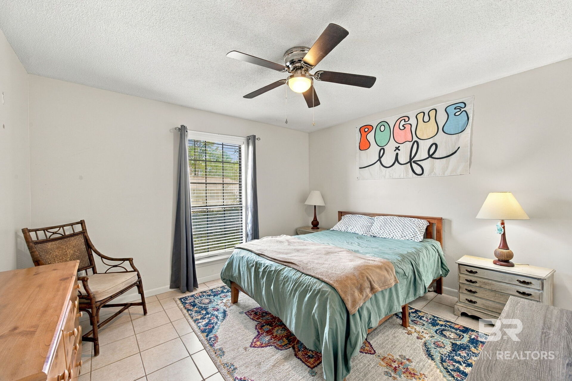 24778 Wolf Bay Ter