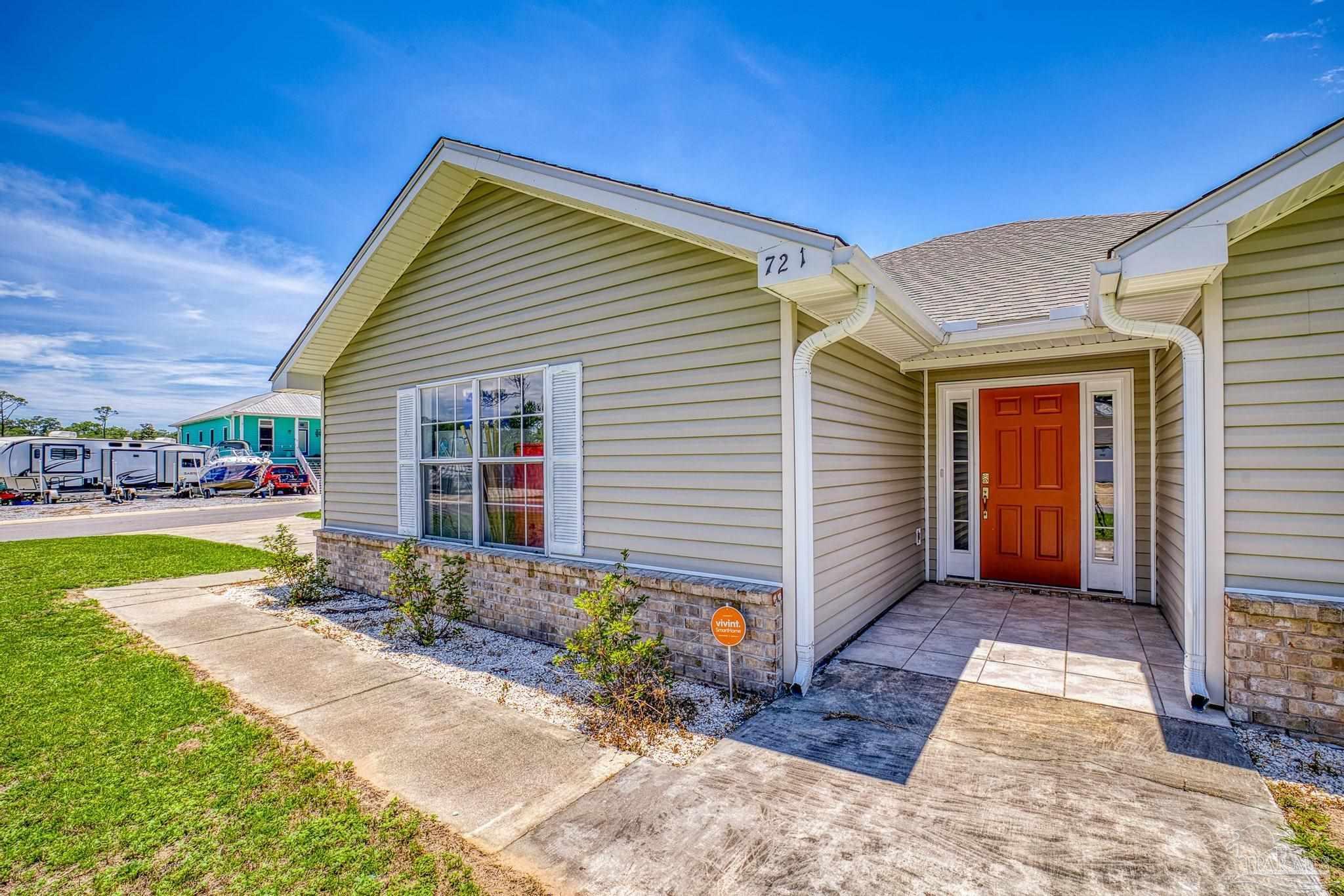 721 Landing Ln