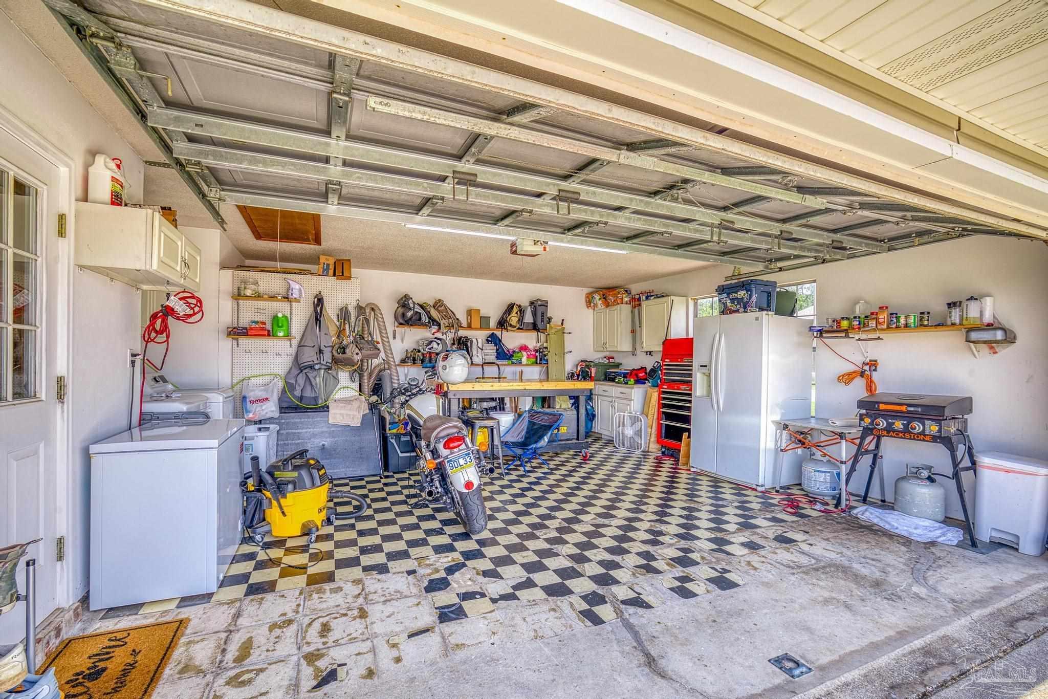 721 Landing Ln