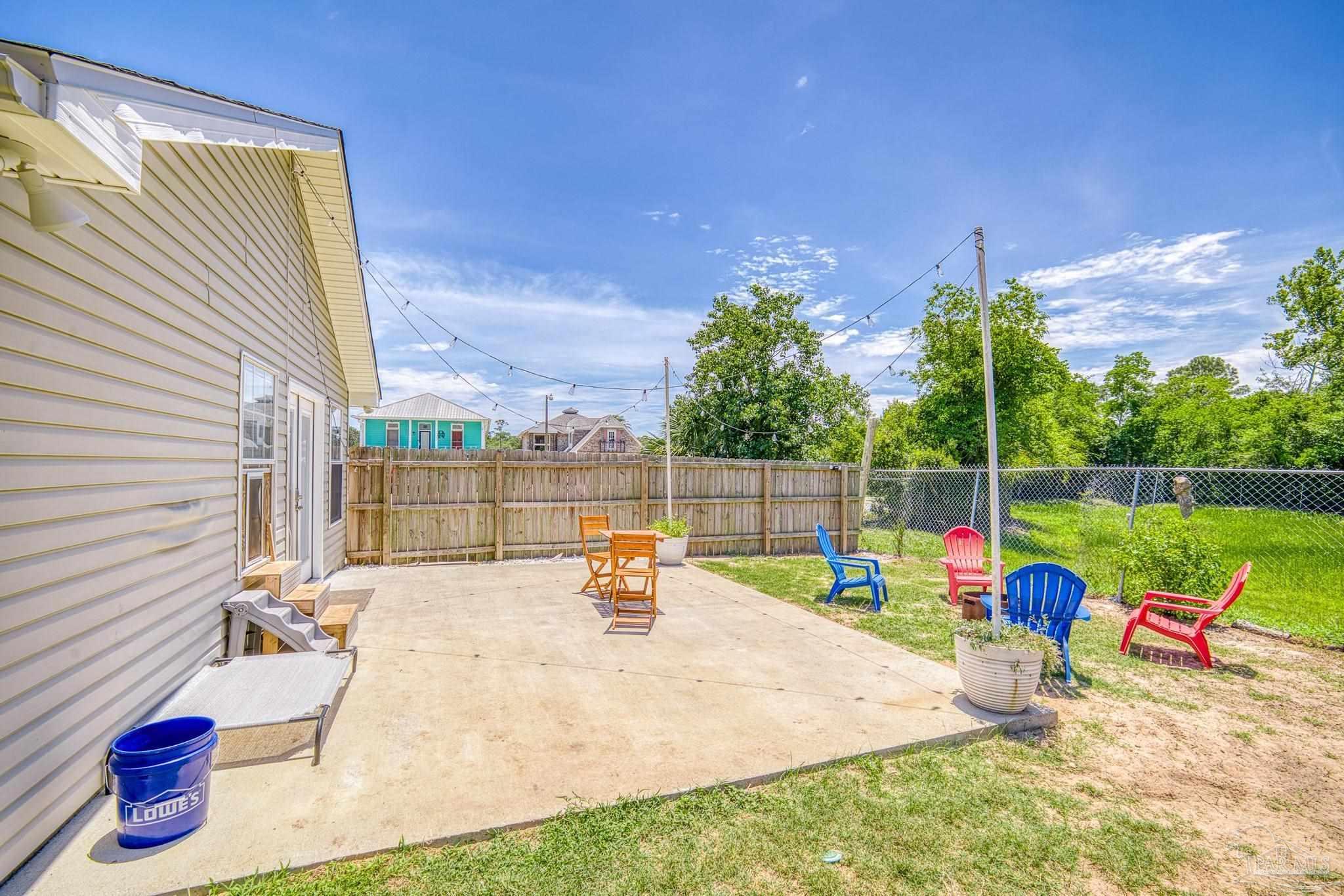 721 Landing Ln