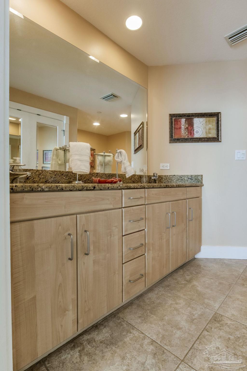 521 W Beach Blvd # 702