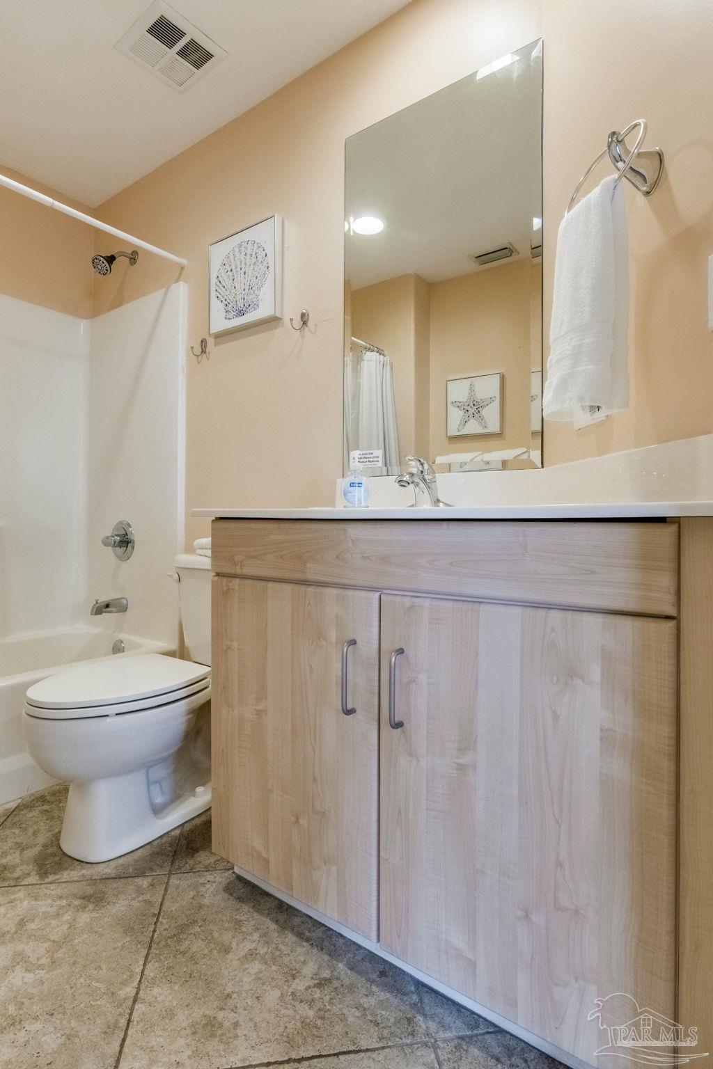 521 W Beach Blvd # 702