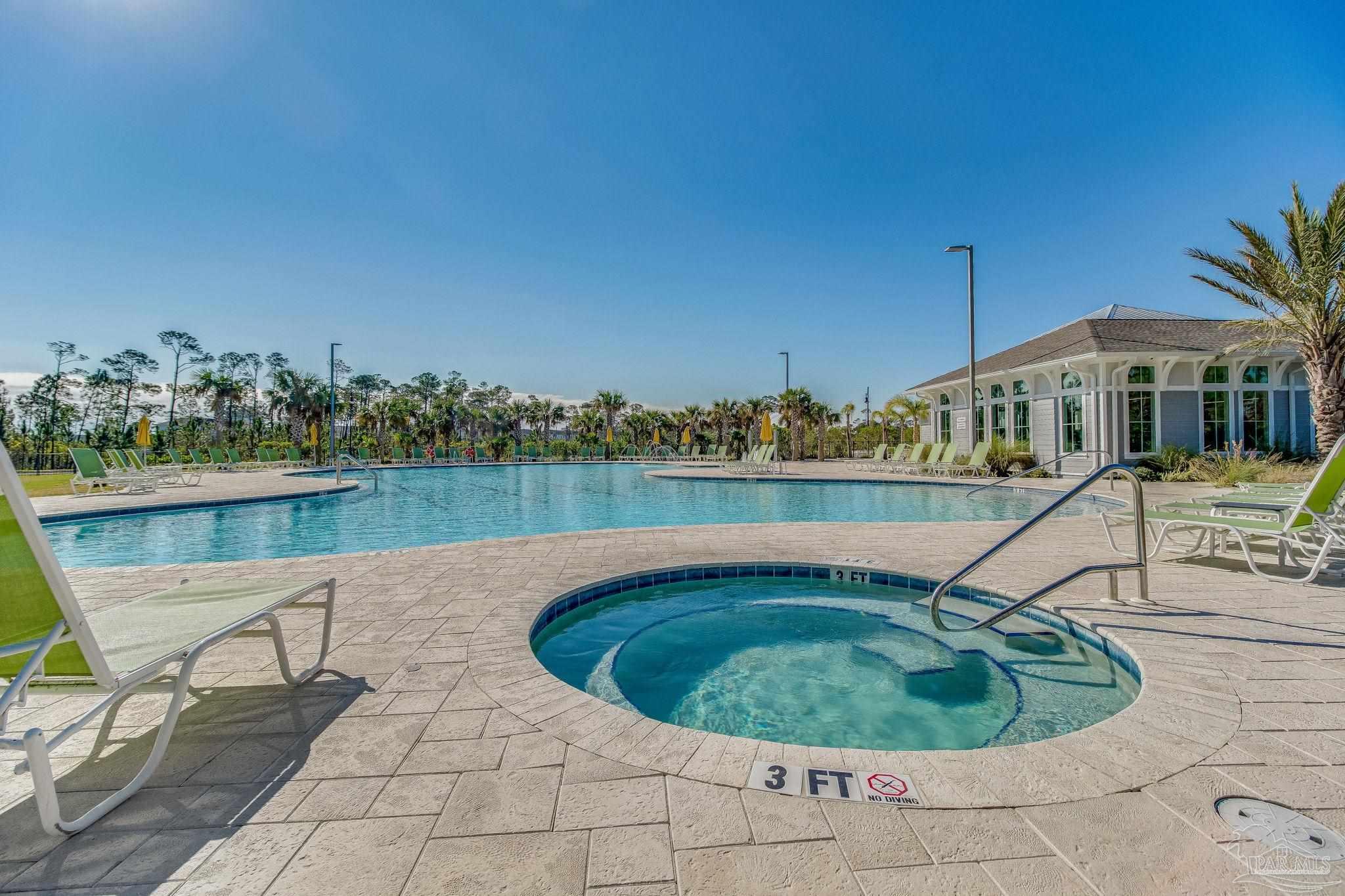 612 Lost Key Dr # 205B