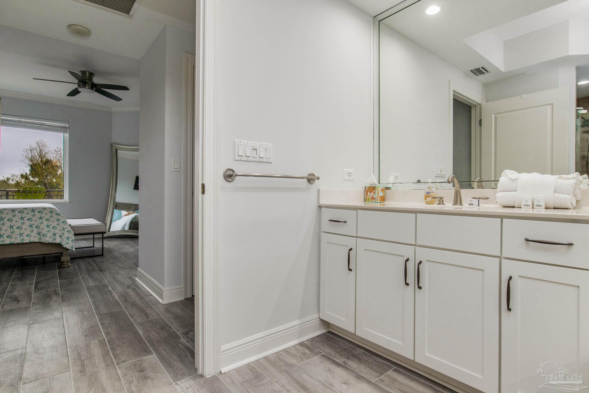 612 Lost Key Dr # 205B