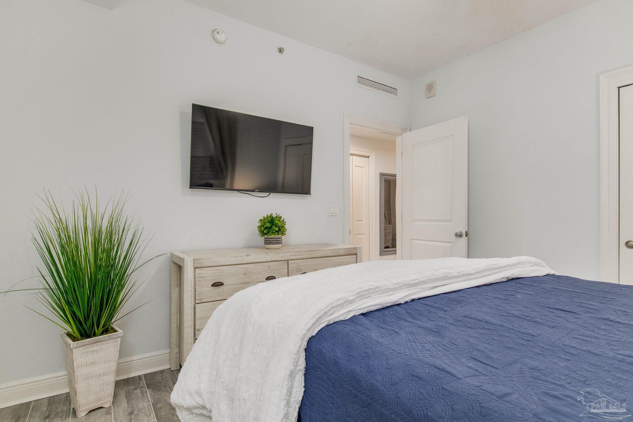 612 Lost Key Dr # 205B