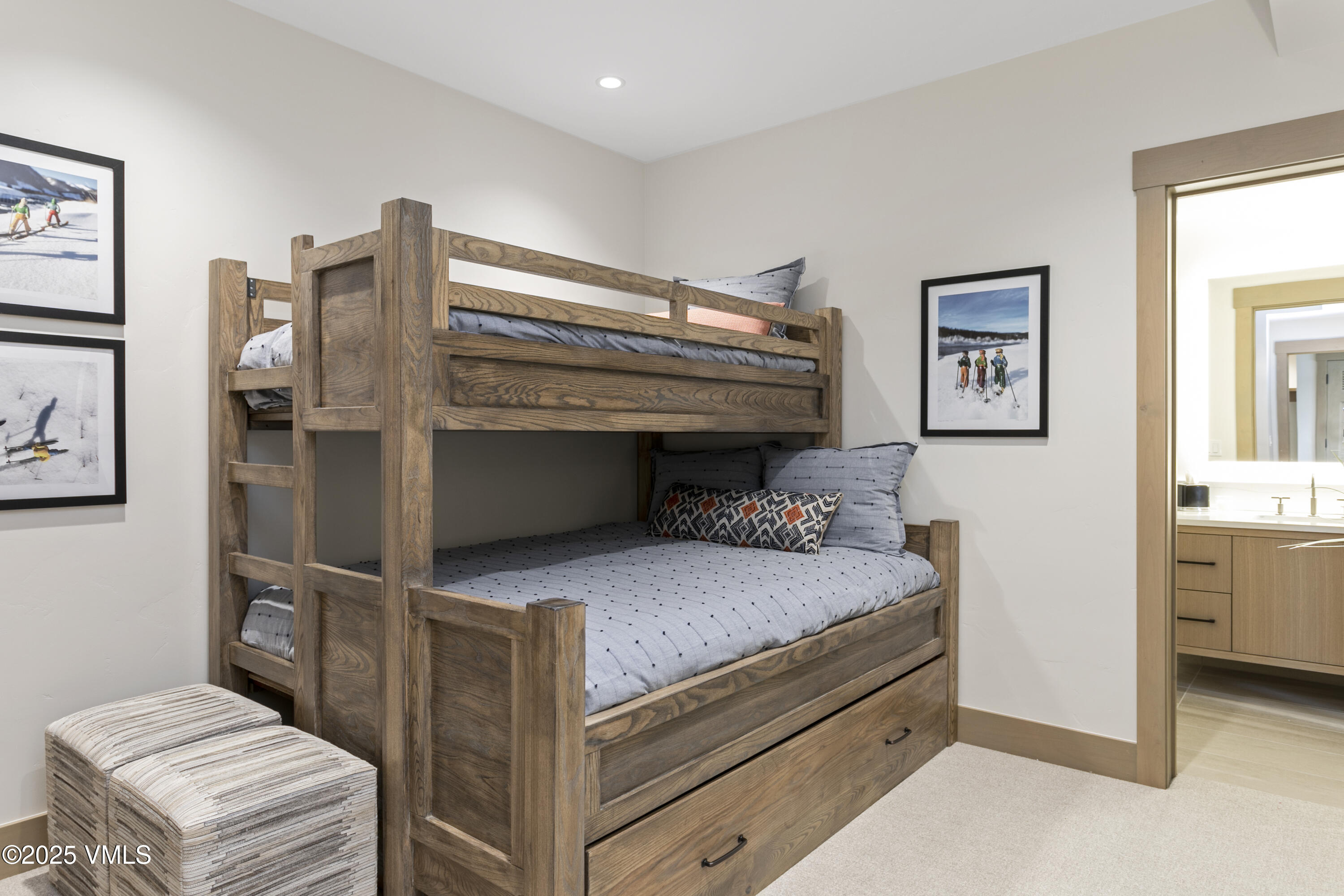 0042 Riverfront Lane, 304