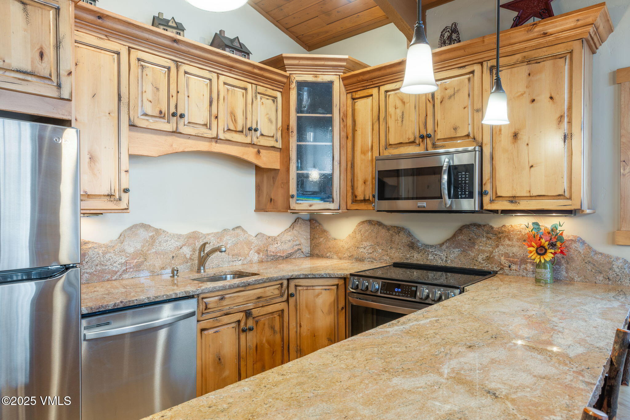 4670 Vail Racquet Club Drive Unit: 18