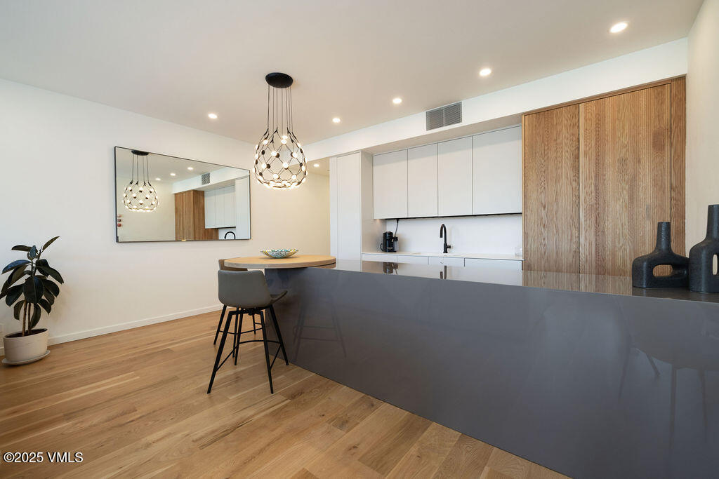 710 W Lionshead Circle 311