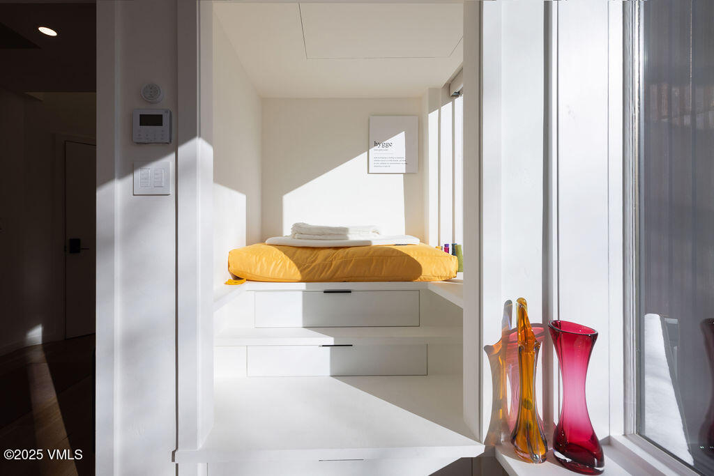 710 W Lionshead Circle 311