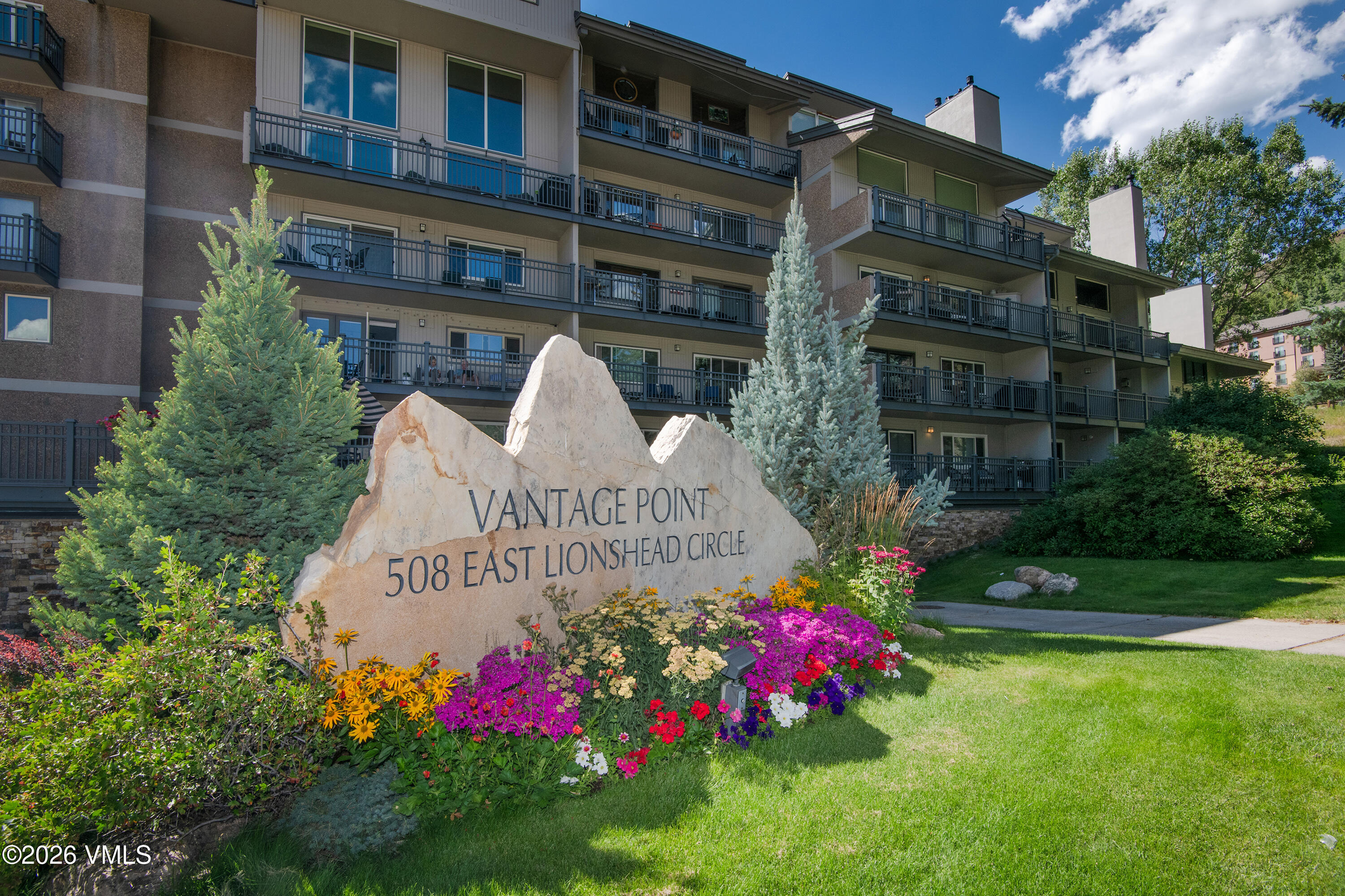 508 E Lionshead 208