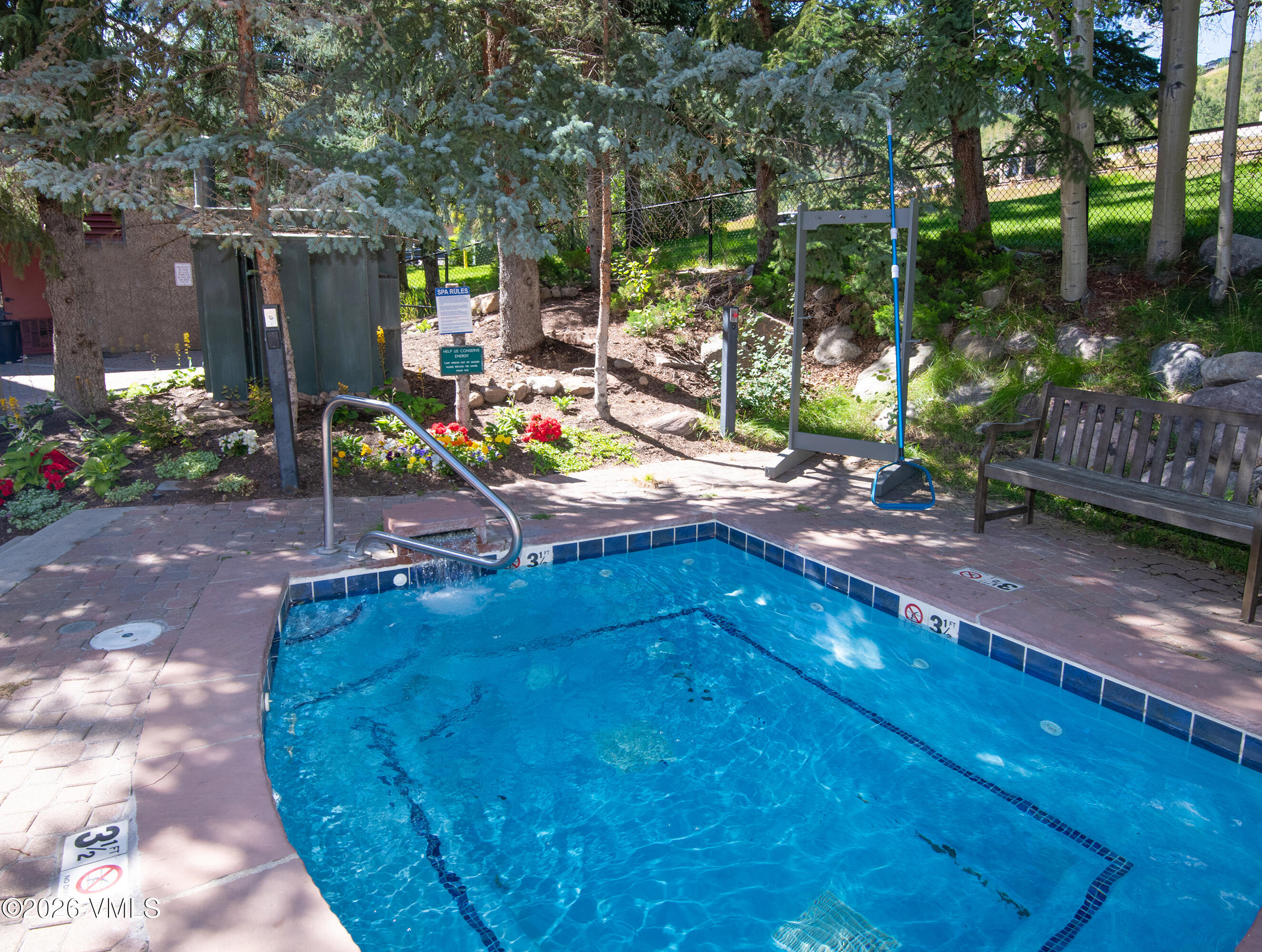 508 E Lionshead 208
