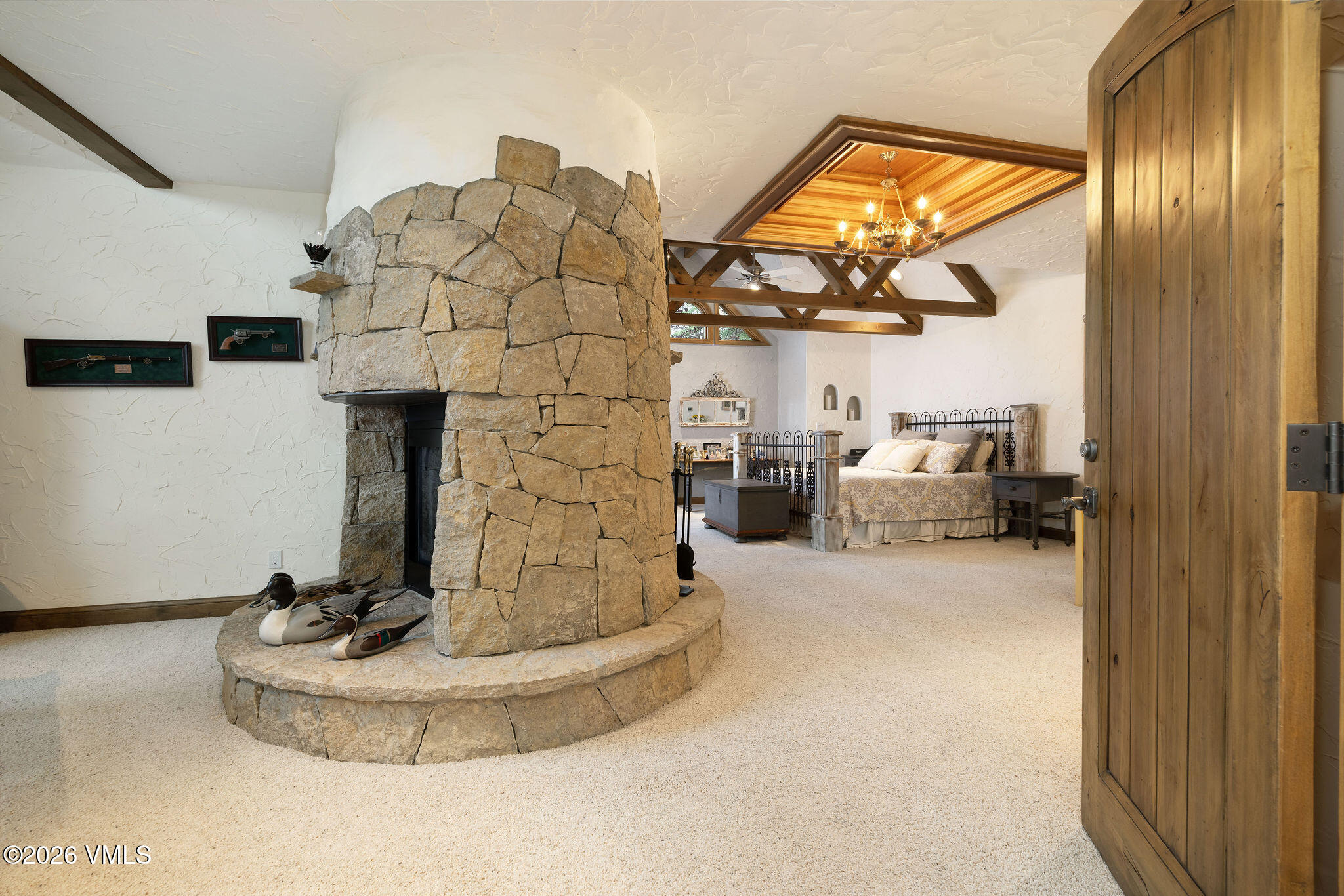 576 Pilgrim Drive