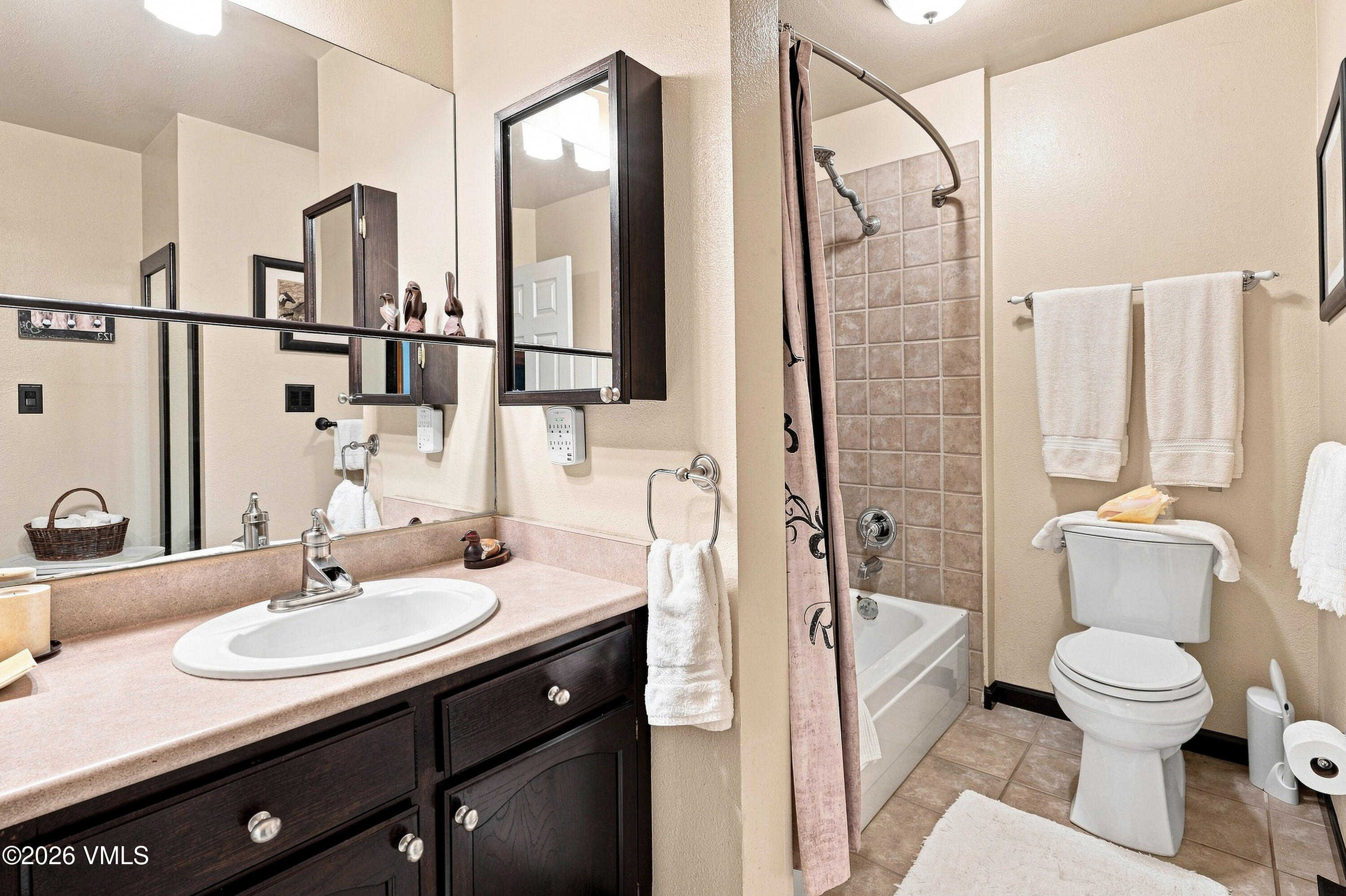 331 Larkspur Lane # B