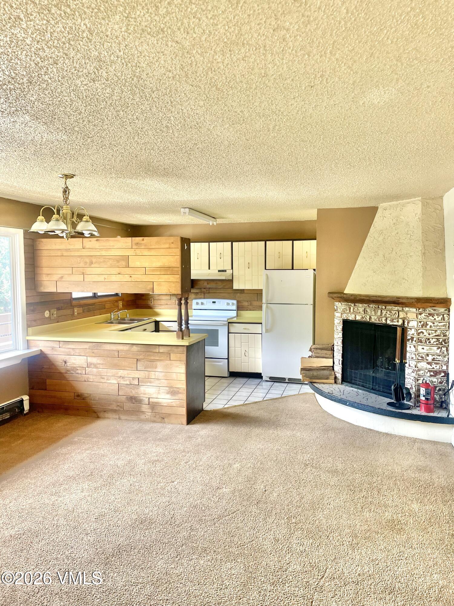 2269 Chamonix Lane APT 2